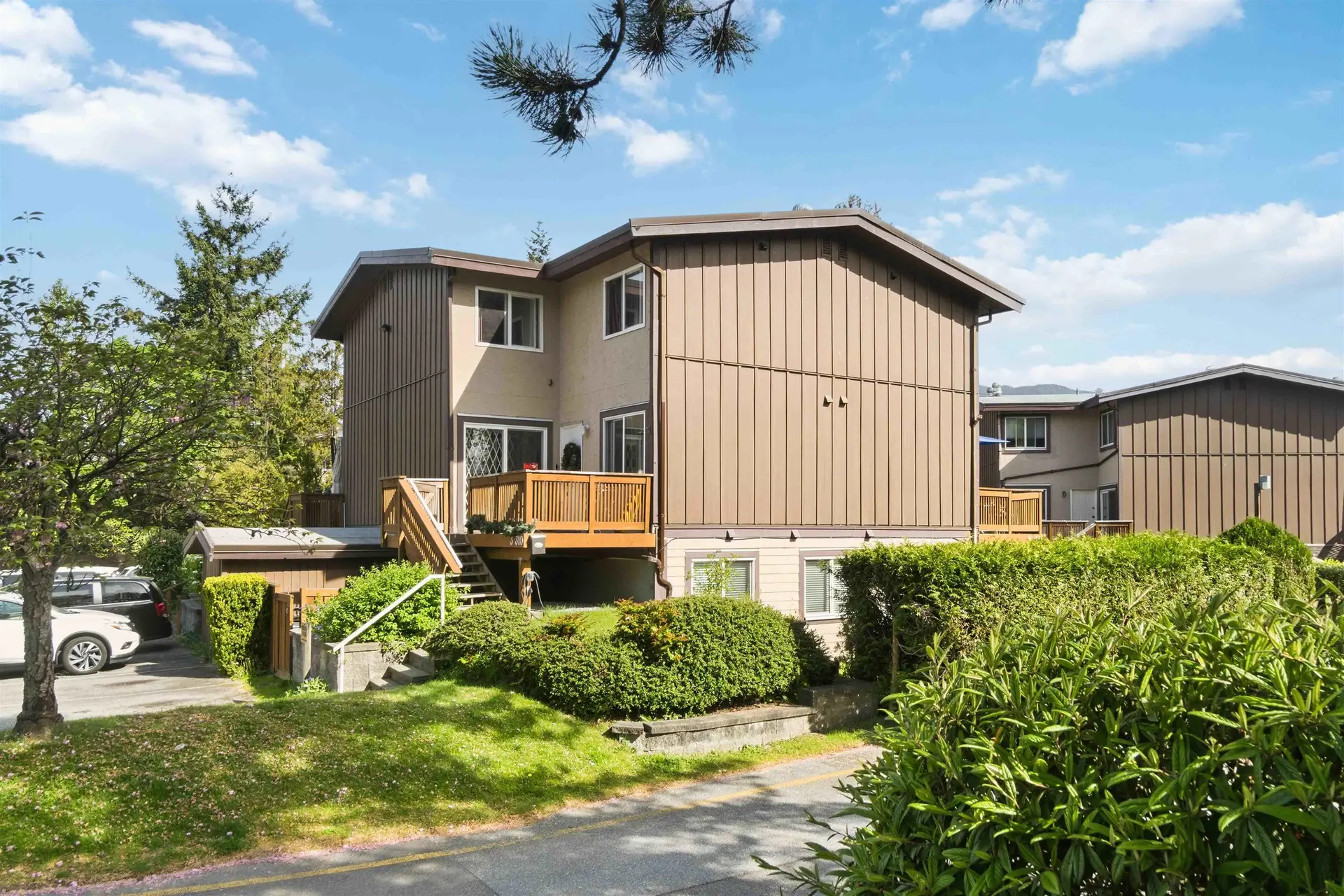 #2 310 Highland Way - Image 1