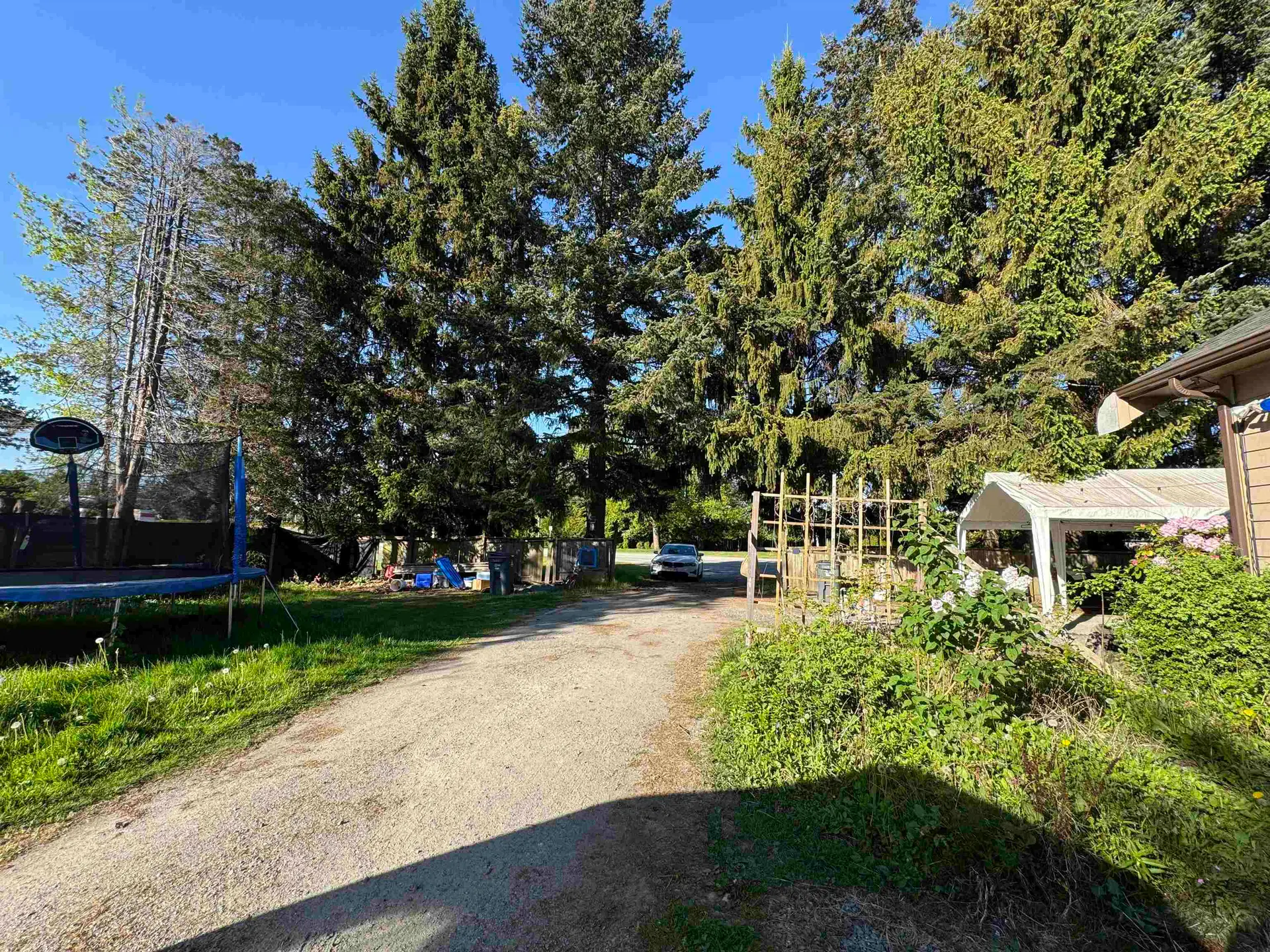 2127 King George Boulevard - Image 7