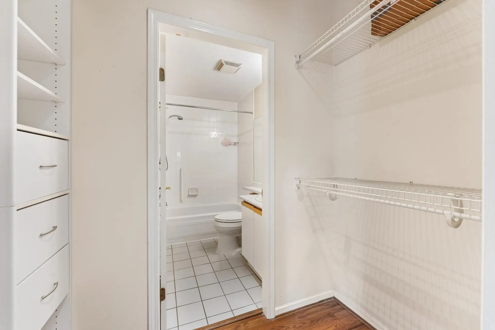 #101 843 22nd Street - Image 17
