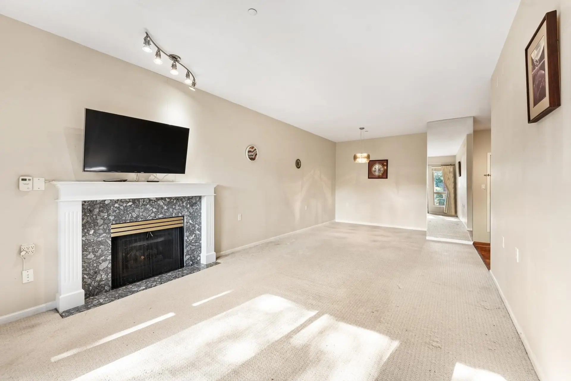 #101 843 22nd Street - Image 9