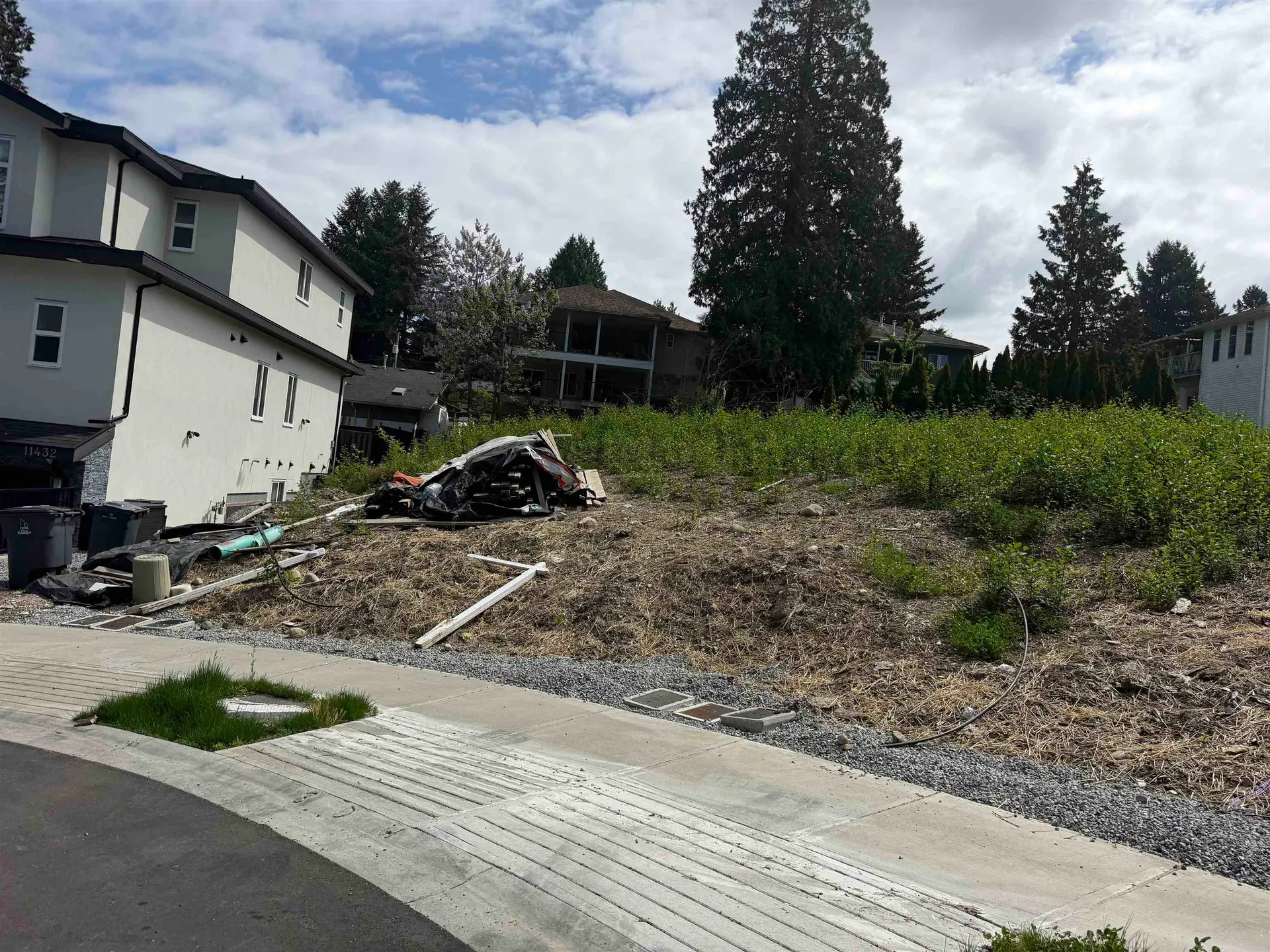 11426 138a Street - Image 2