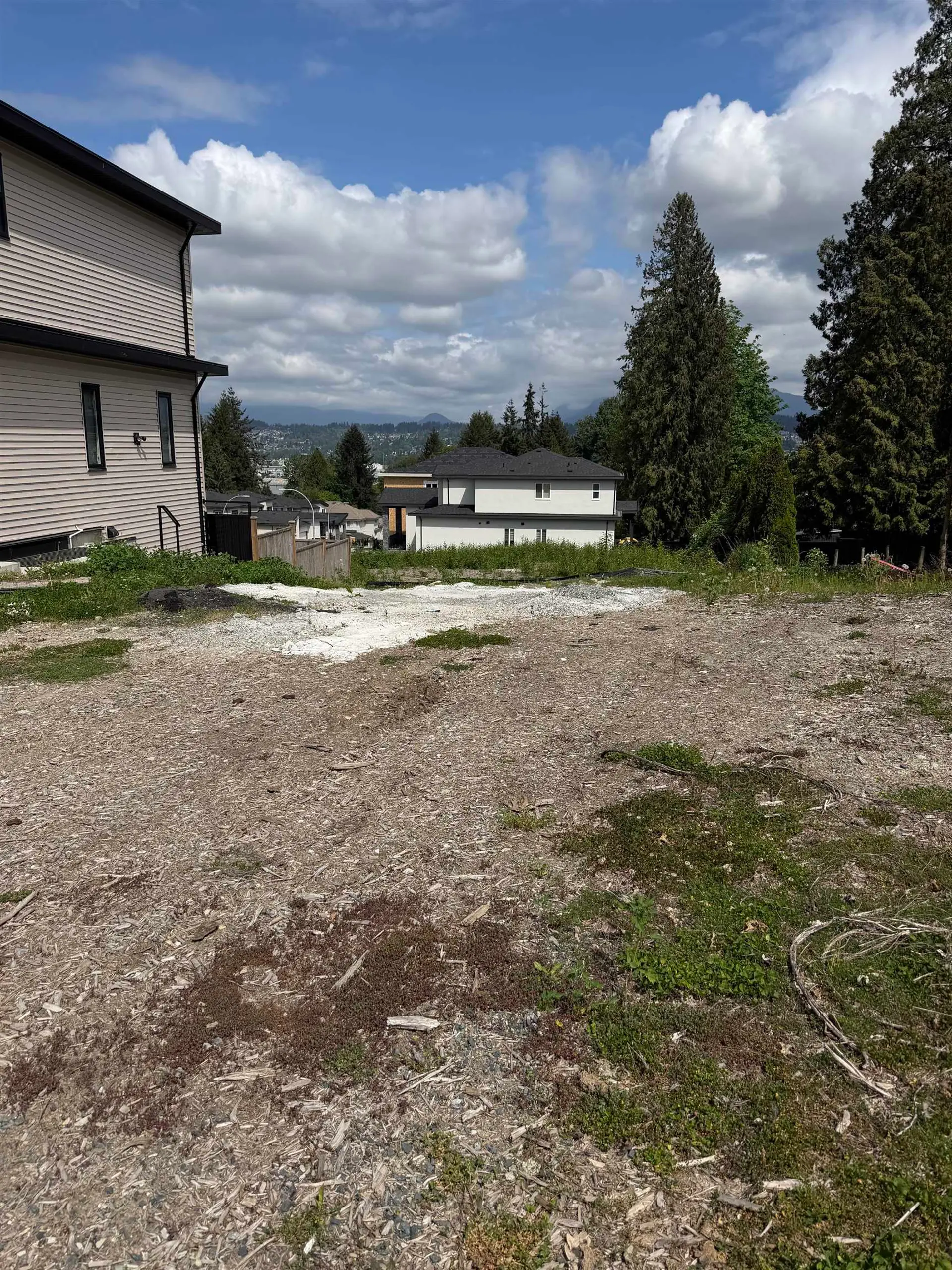 13875 114 Avenue - Image 1