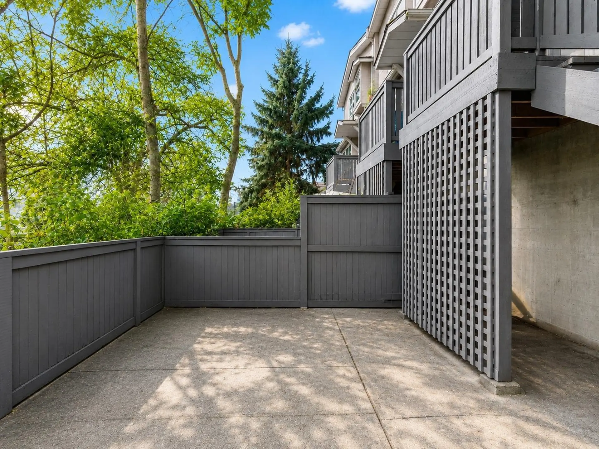 3305 Clive Avenue - Image 2