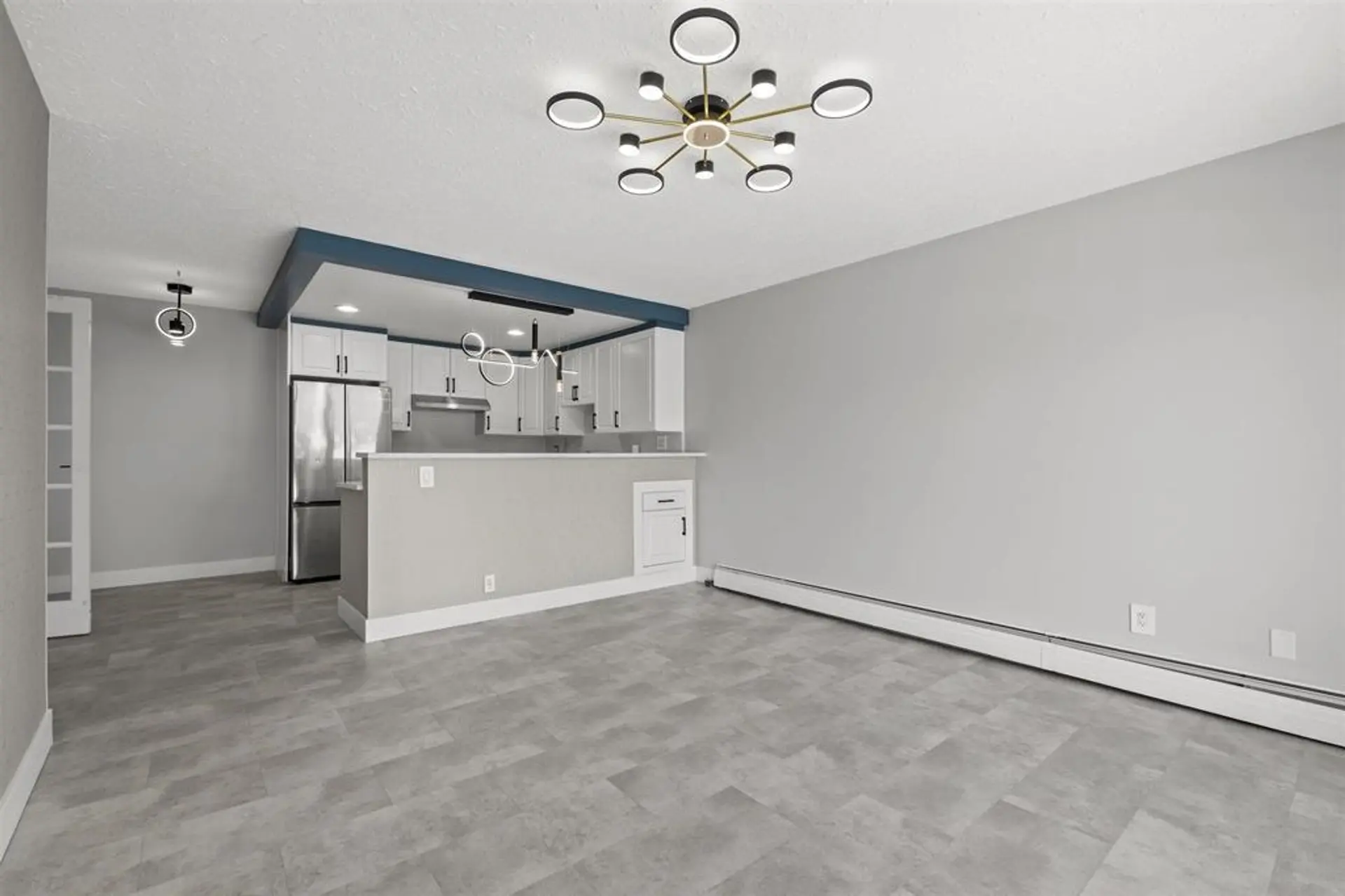 #110 14881 Marine Drive - Image 5