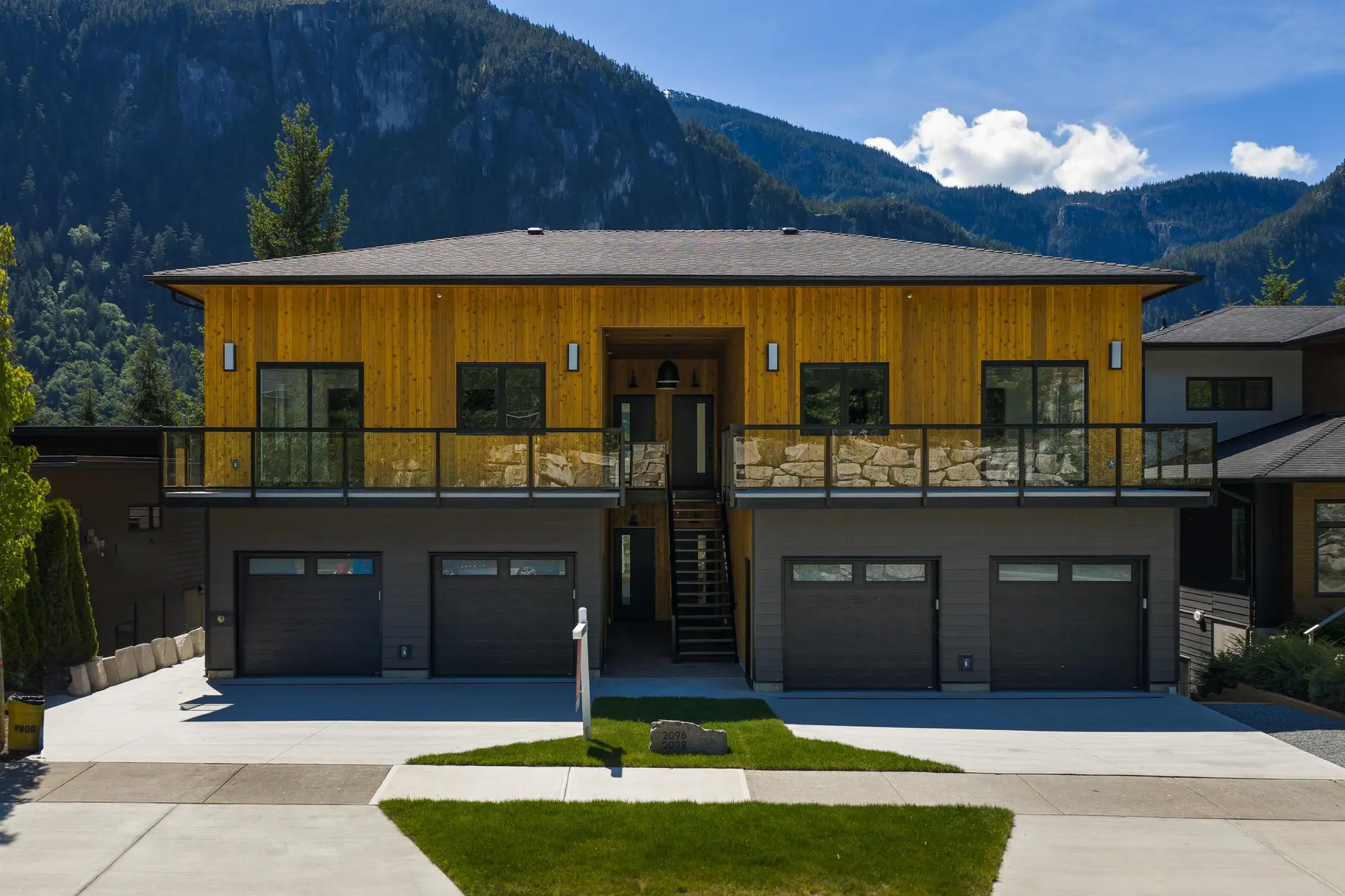 #2 2098 Crumpit Woods Drive - Image 17