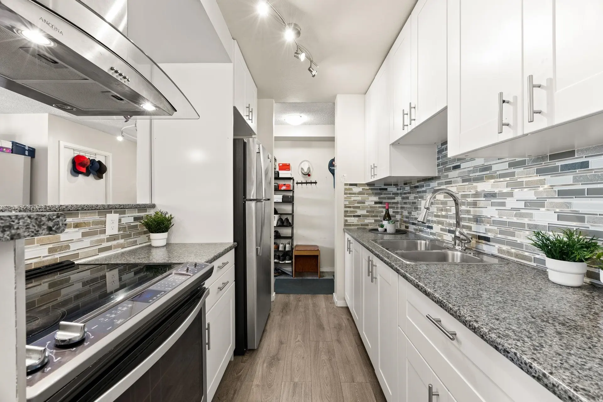 #1202 6759 Willingdon Avenue - Image 2