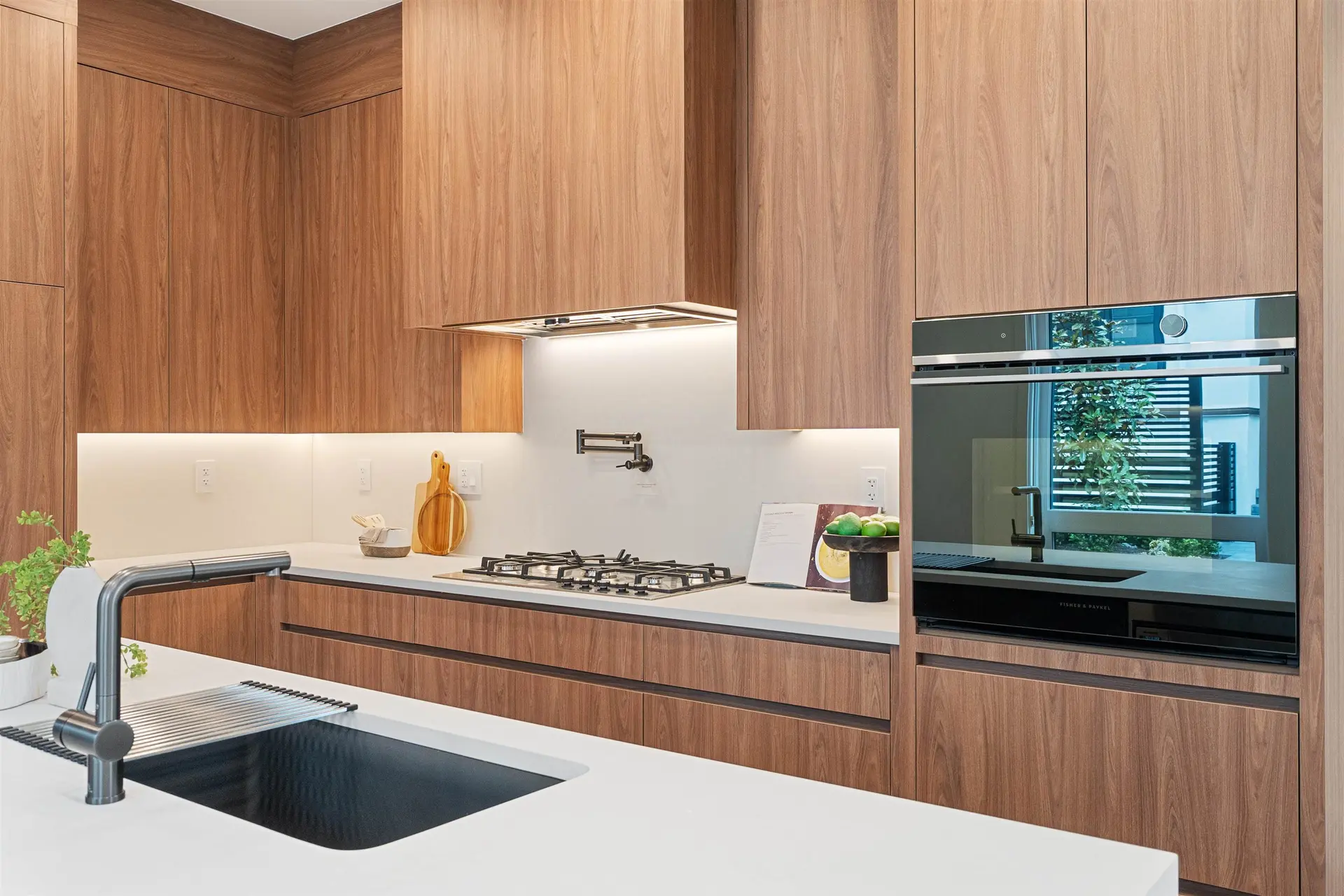 948 W 57th Avenue - Image 6