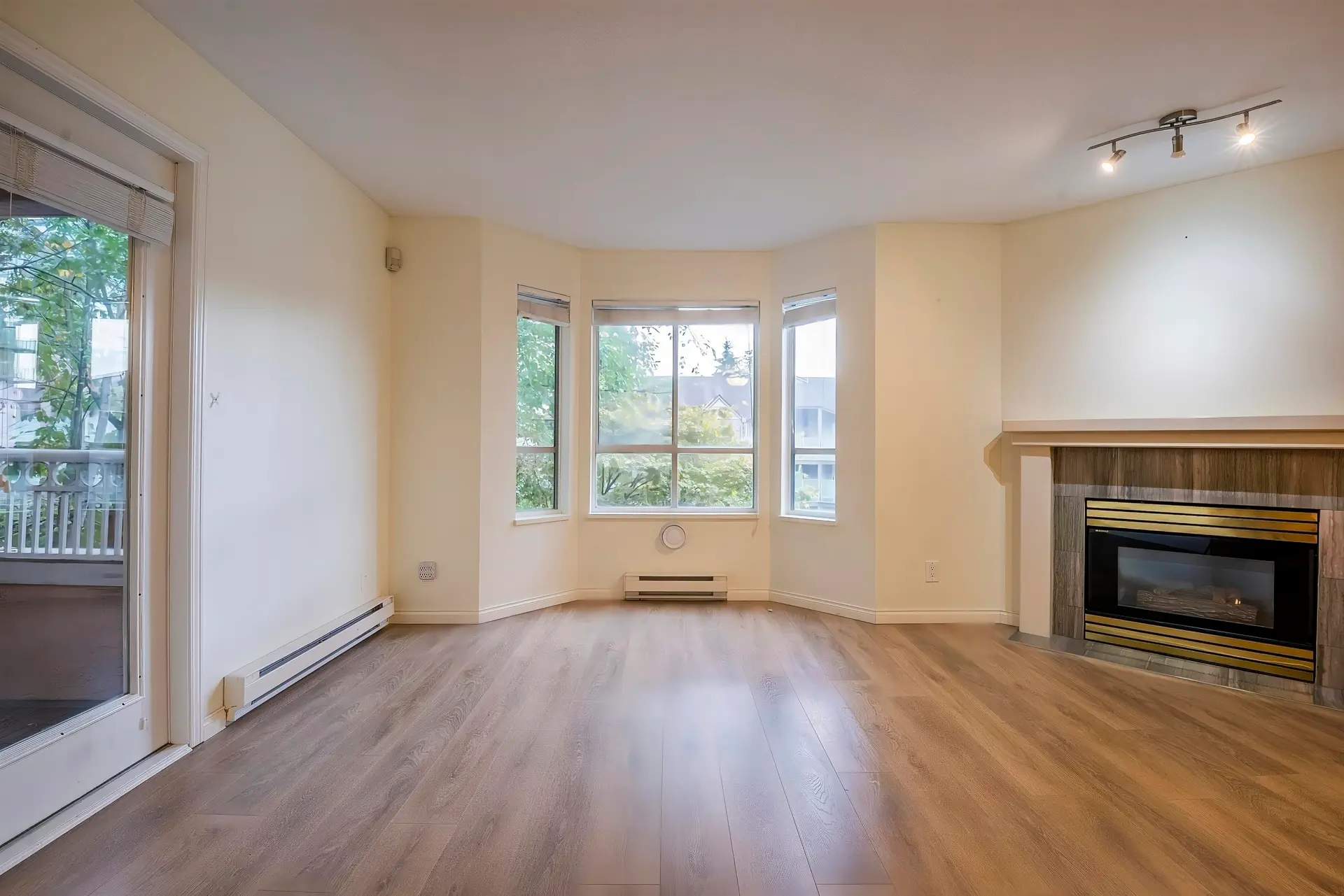 #203 515 Whiting Way - Image 15