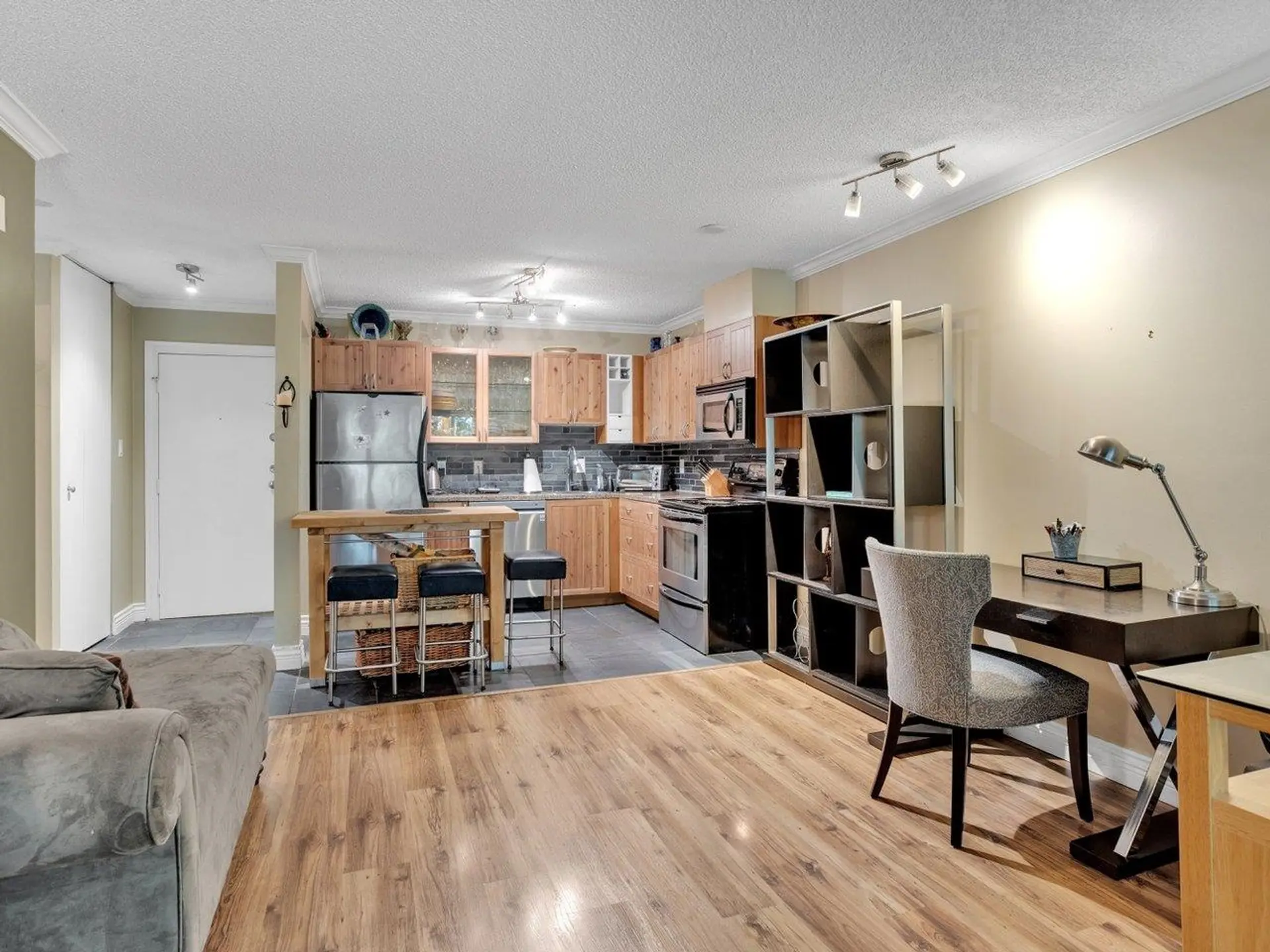 #303 1234 Pendrell Street - Image 12
