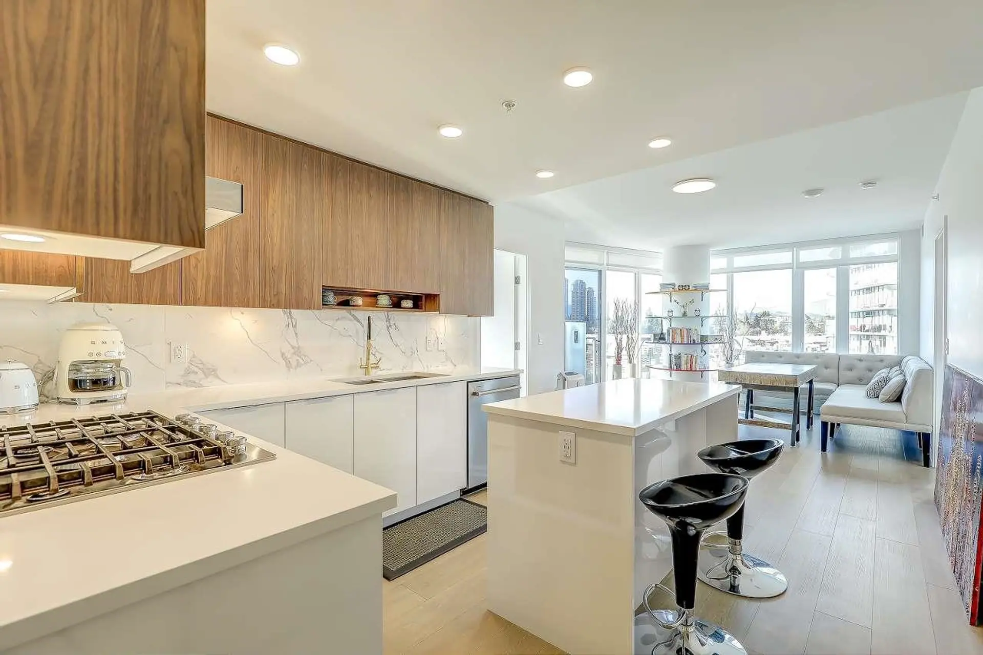 #303 7683 Park Crescent - Image 6