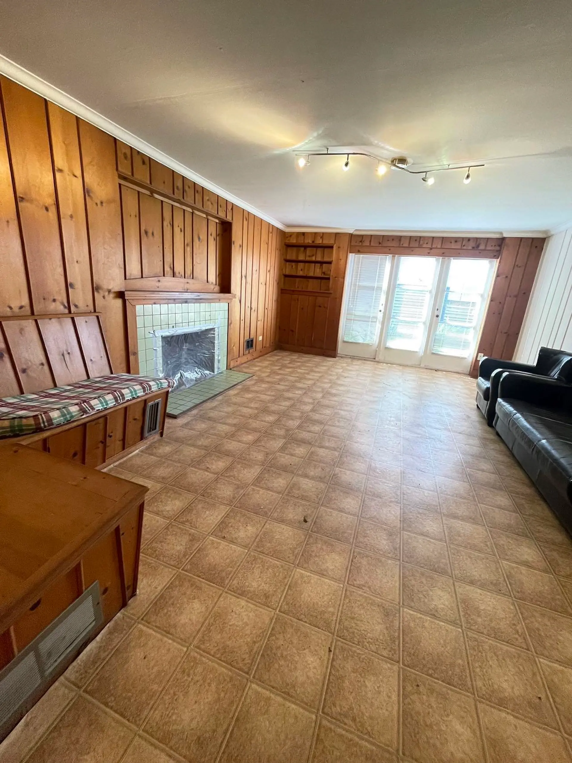 4679 Puget Drive - Image 13