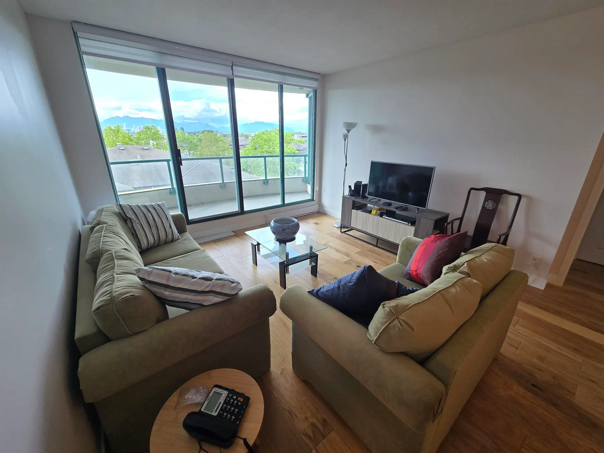 #703 8871 Lansdowne Road - Image 4