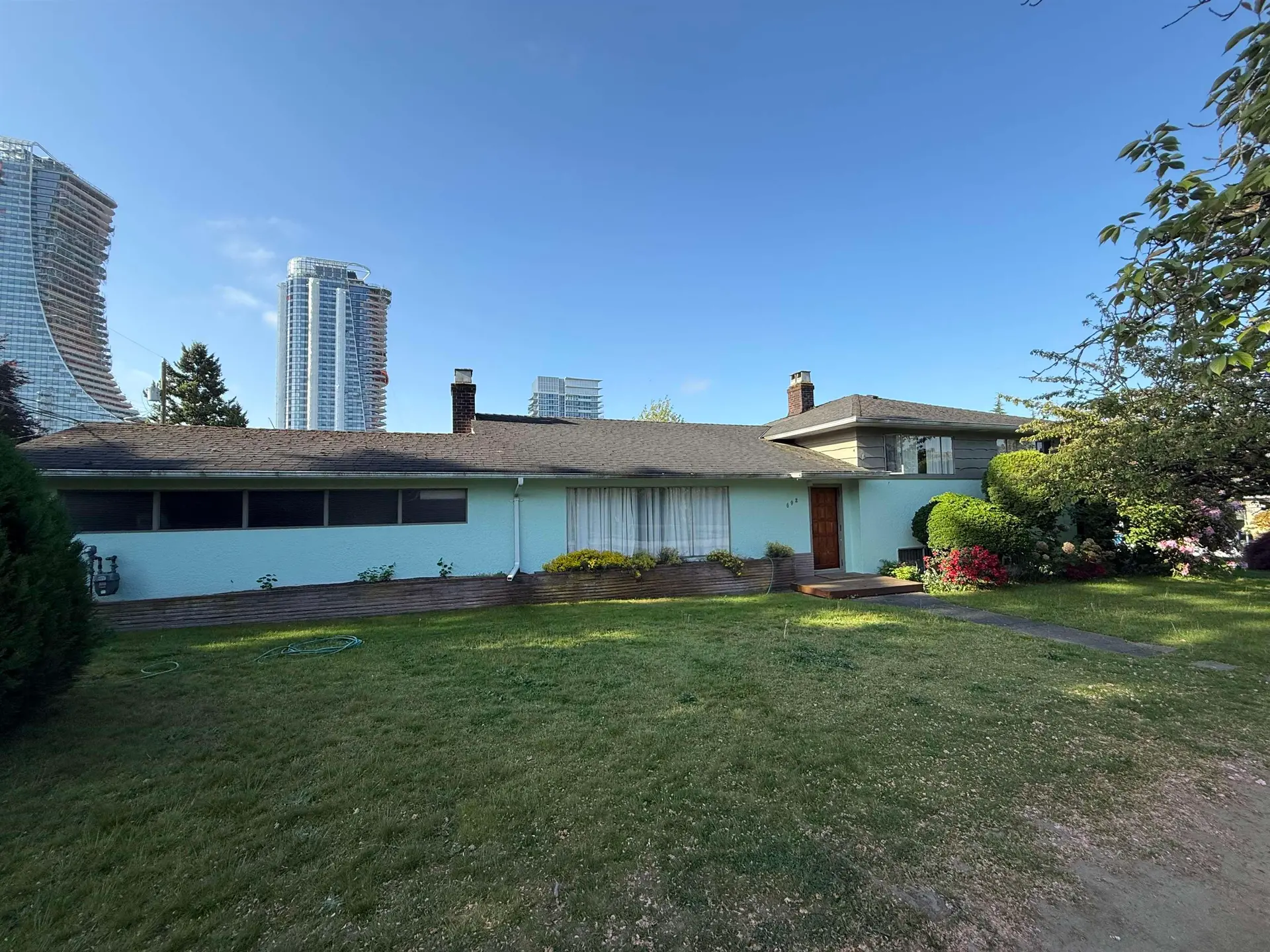 692 W 39th Avenue - Image 14