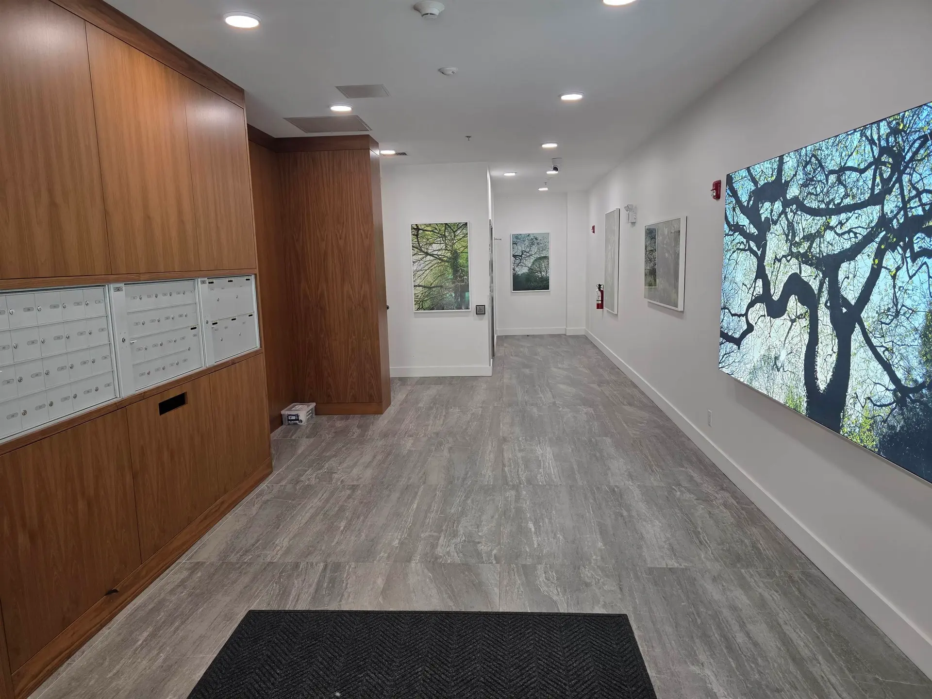 #206 1870 Dowad Drive - Image 5