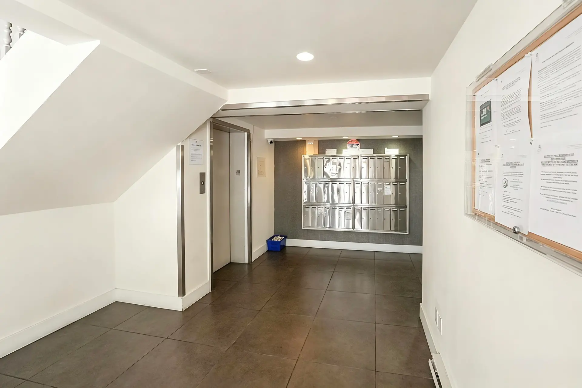 #413 8120 Colonial Drive - Image 14