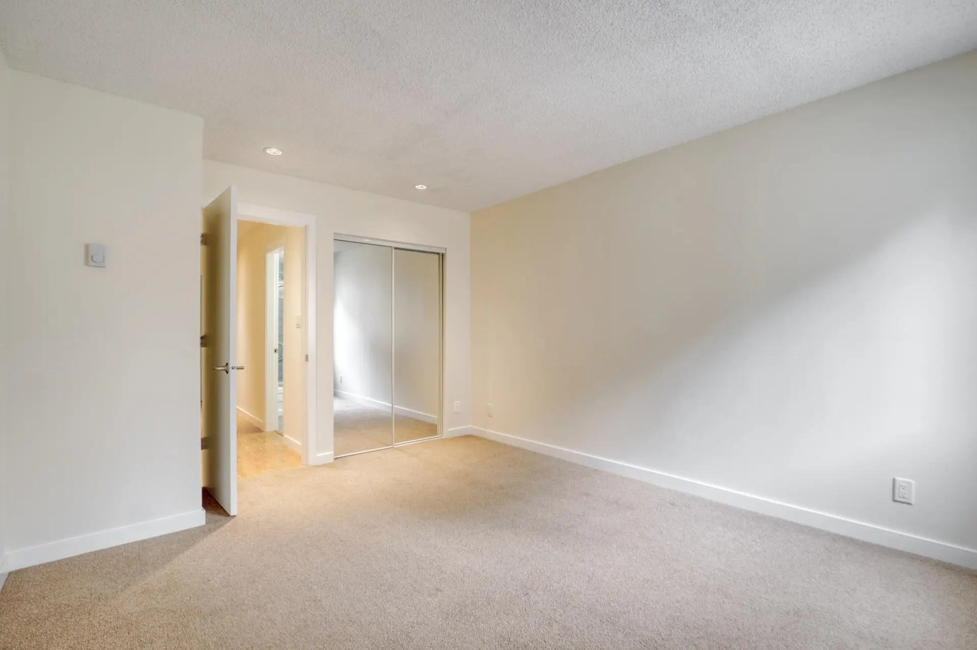#309 1422 E 3rd Avenue - Image 10