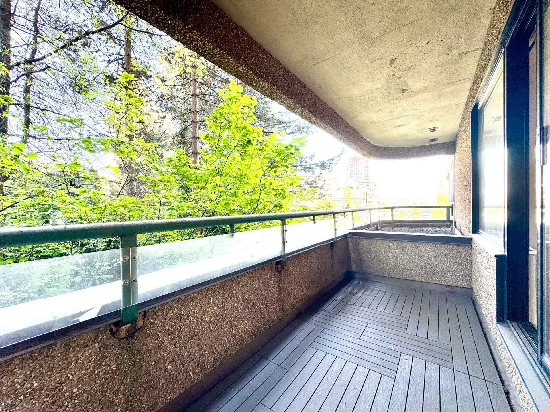 #204 1026 Queens Avenue - Image 11