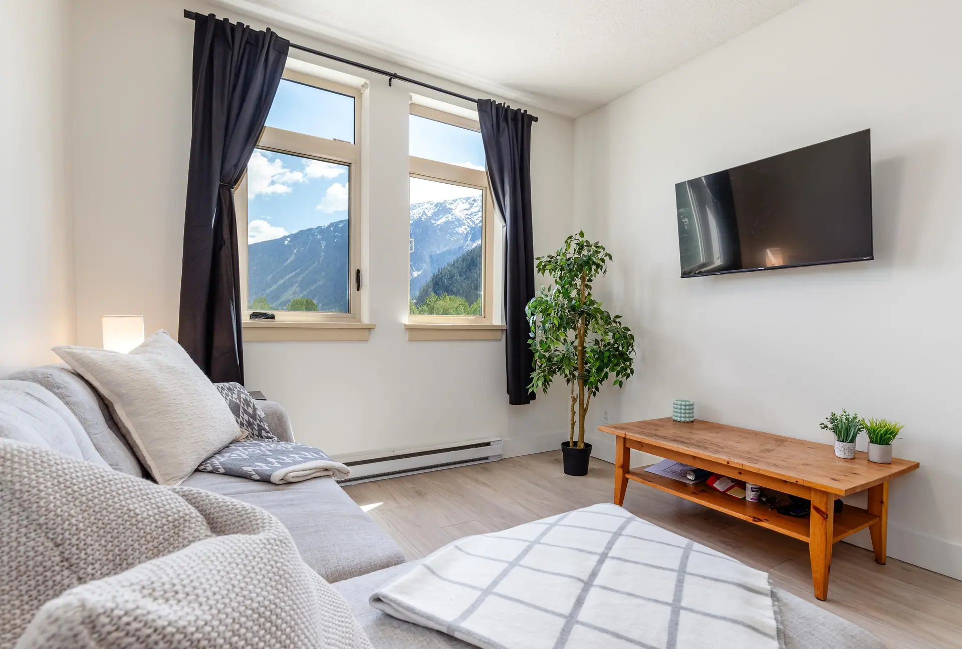 #309 7330 Arbutus Street - Image 1