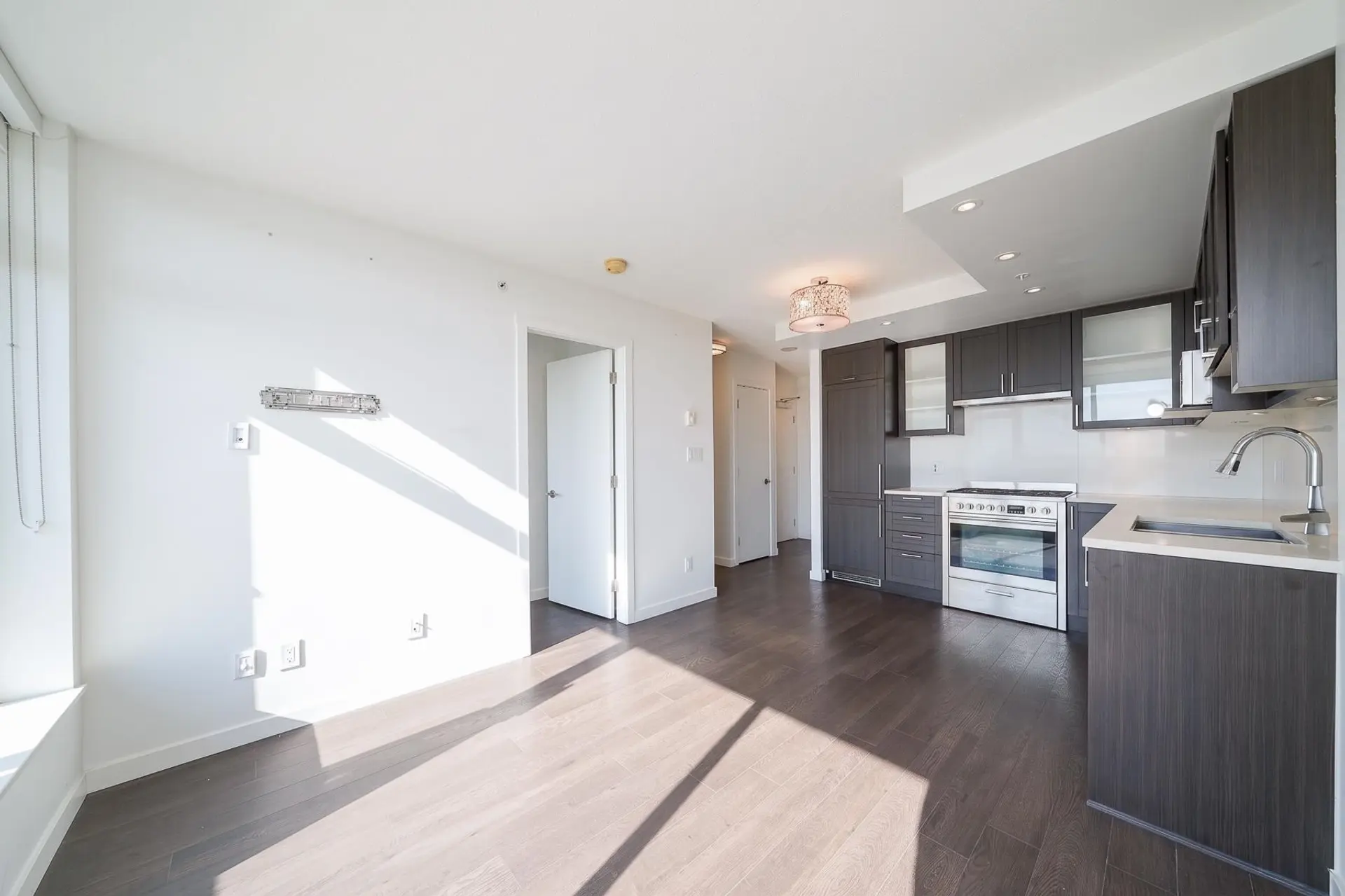#2601 5515 Boundary Road - Image 5