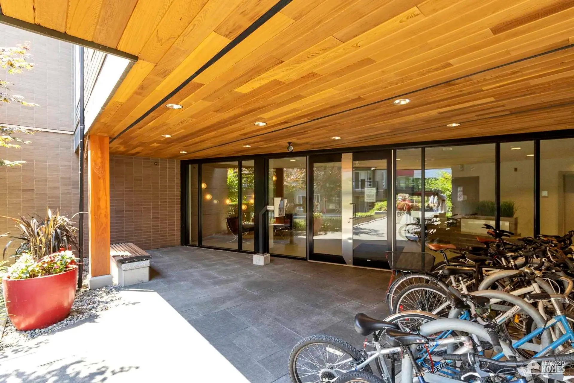 #107 3462 Ross Drive - Image 2