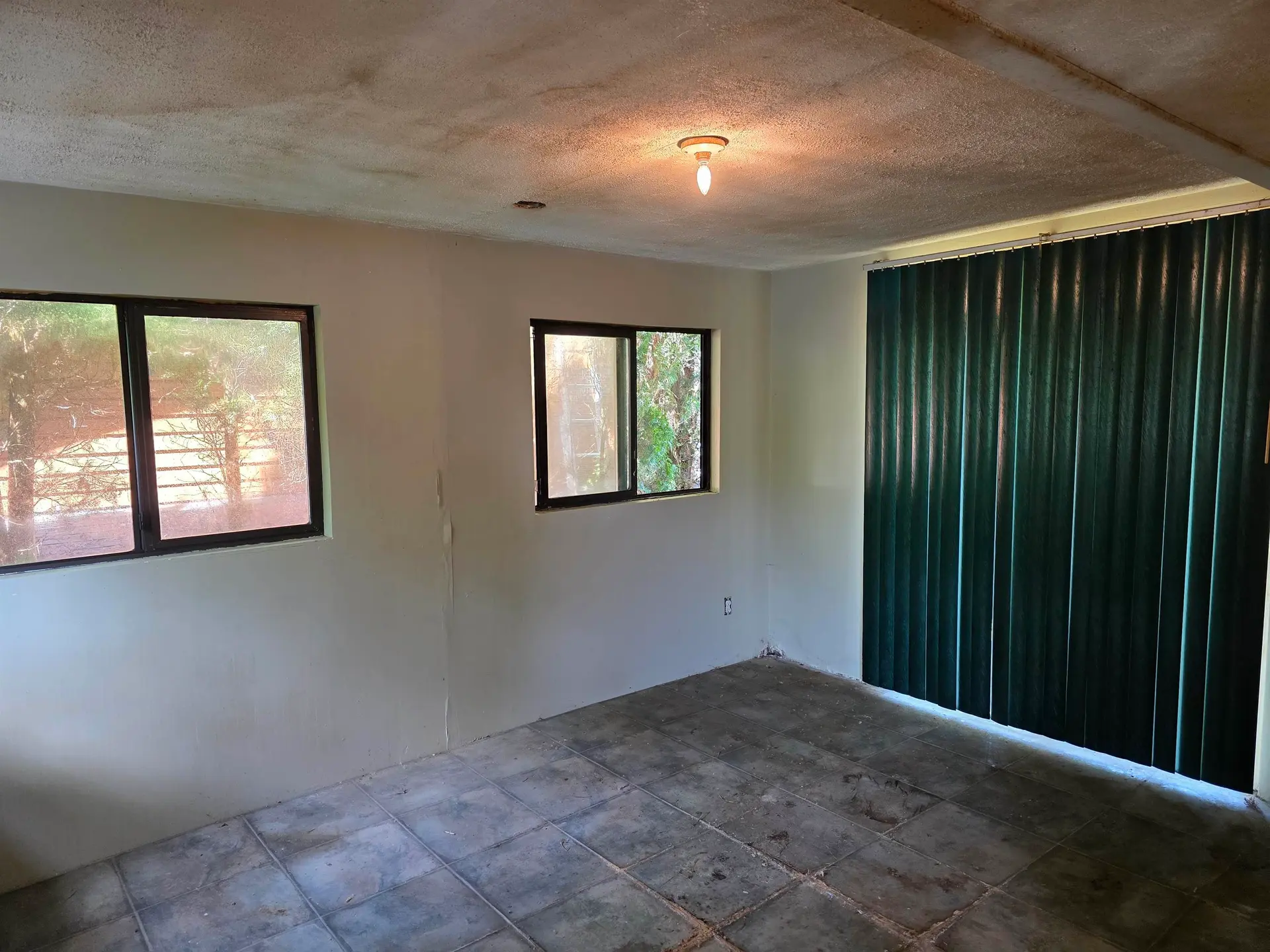 35378 Wells Gray Avenue - Image 7