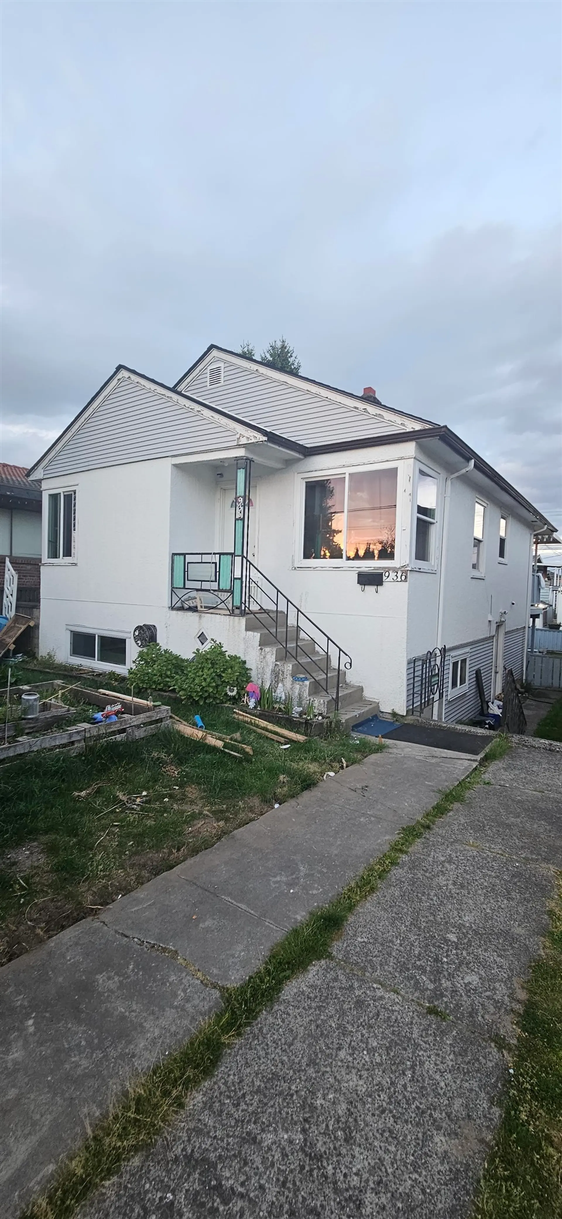 936 Nanaimo Street - Image 1