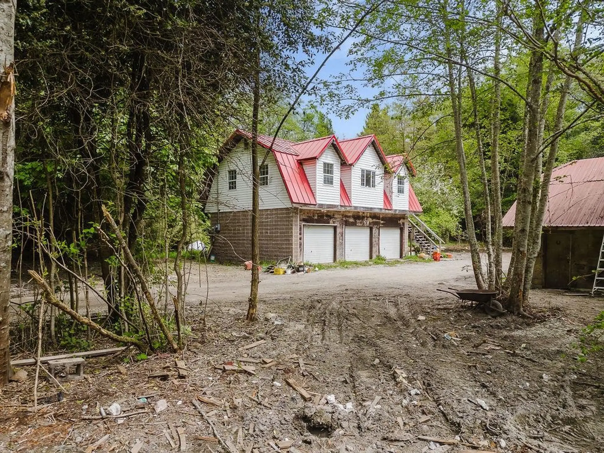 1575 Burton Road - Image 1