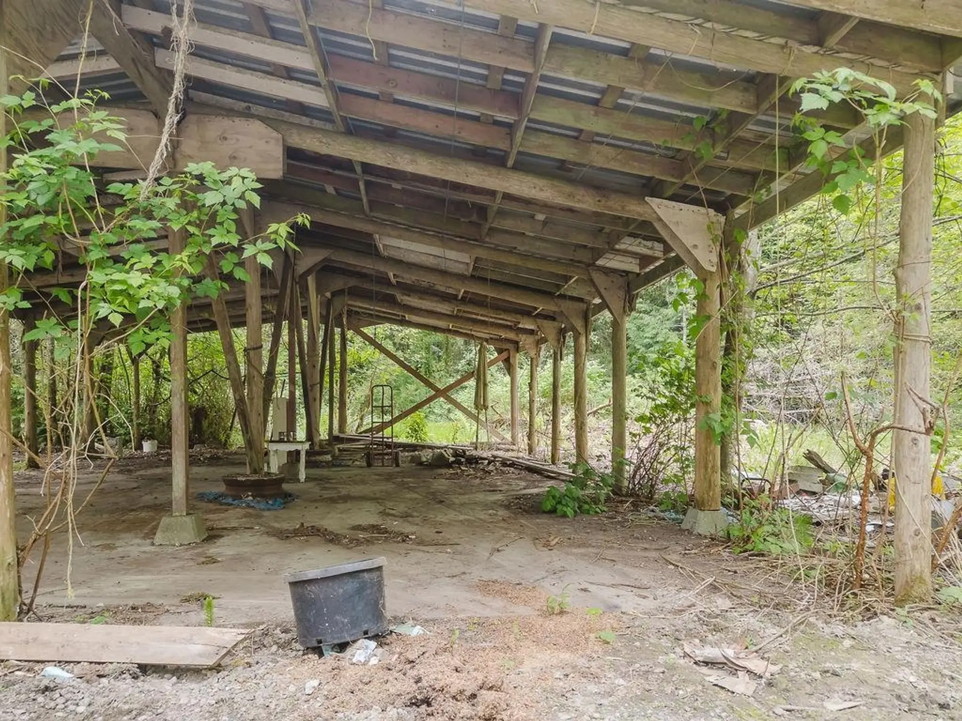 1575 Burton Road - Image 15