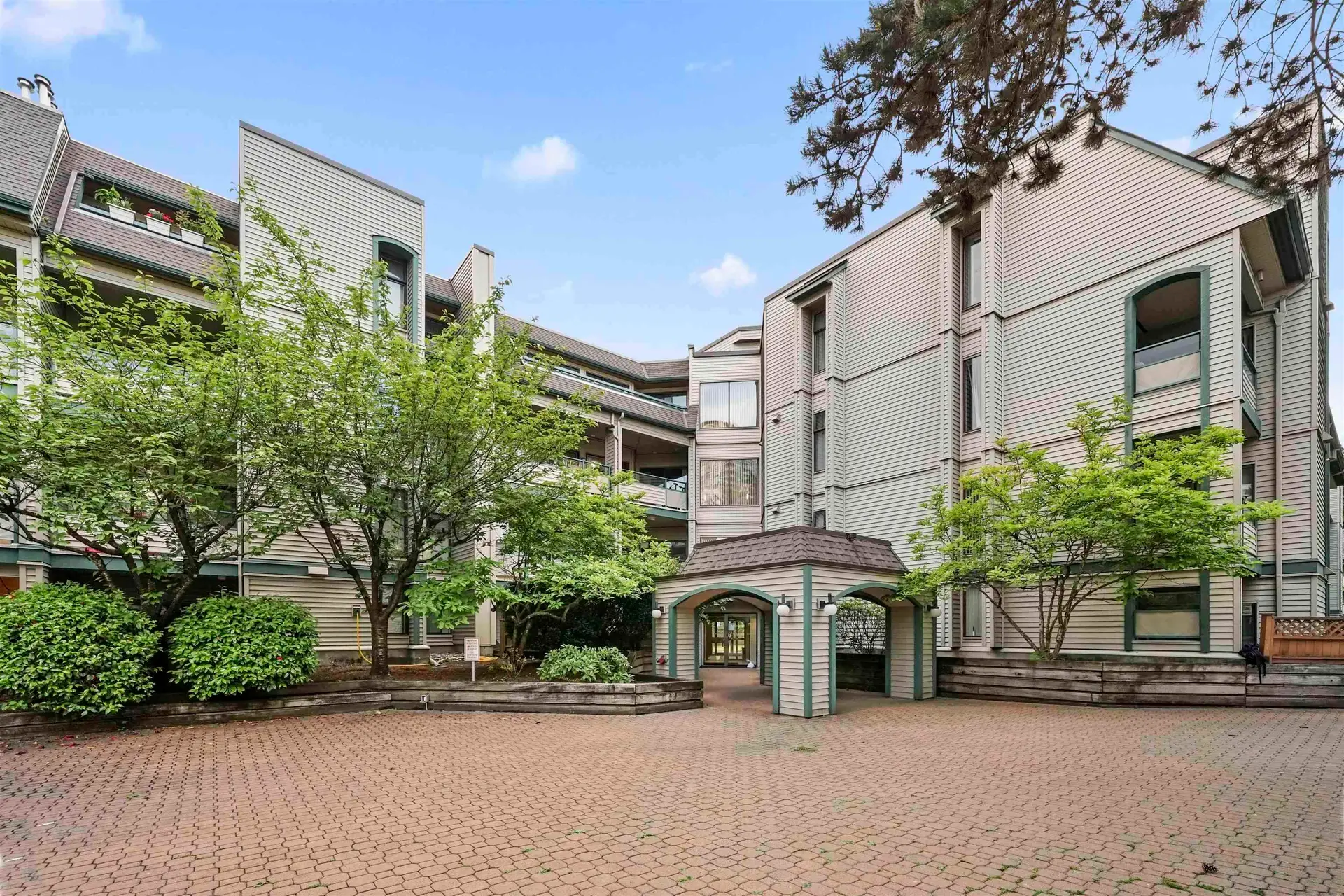 #309 2915 Glen Drive - Image 2