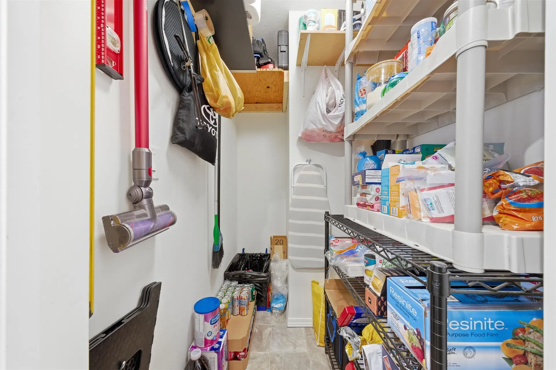 #309 2915 Glen Drive - Image 15