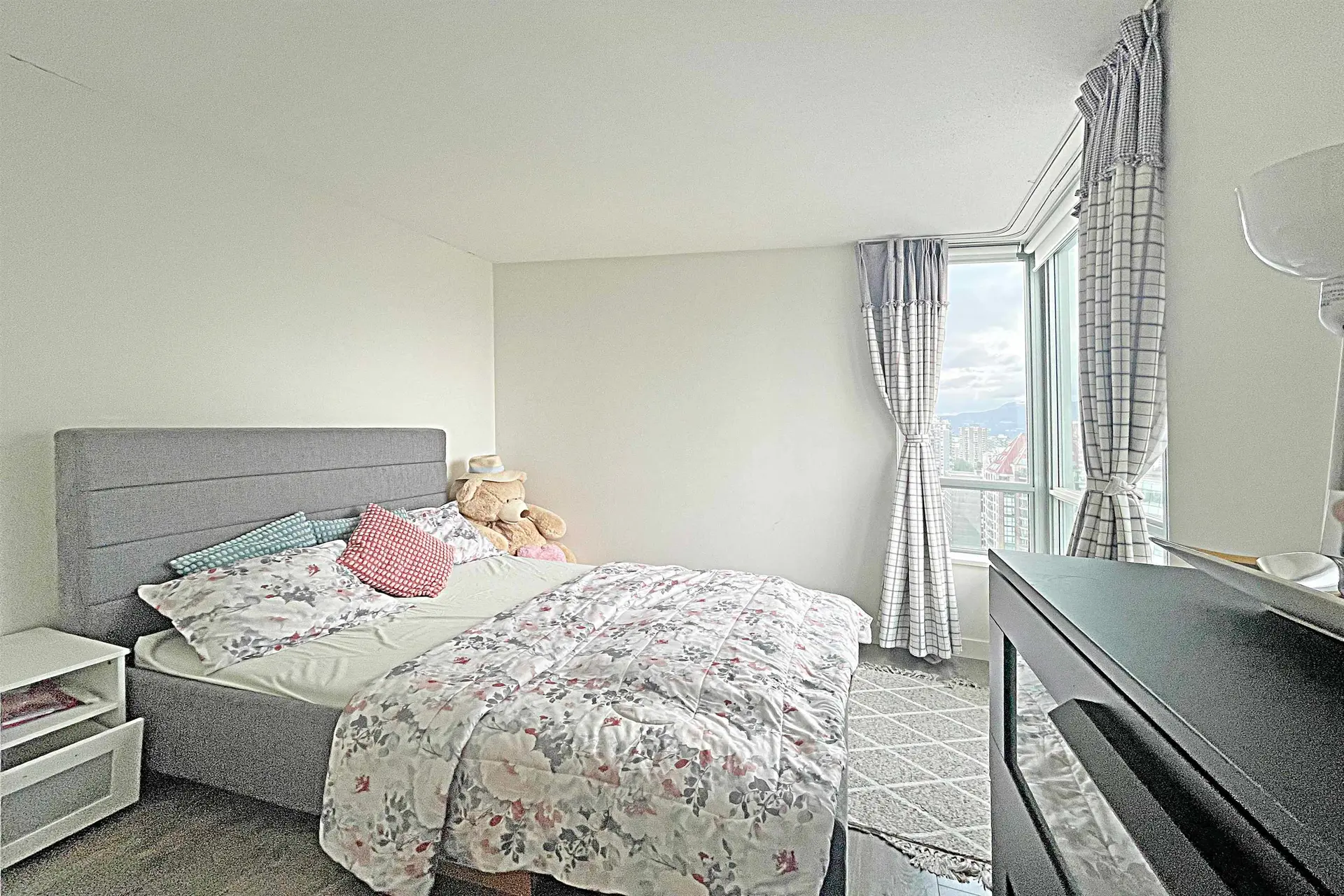 #2402 1308 Hornby Street - Image 7