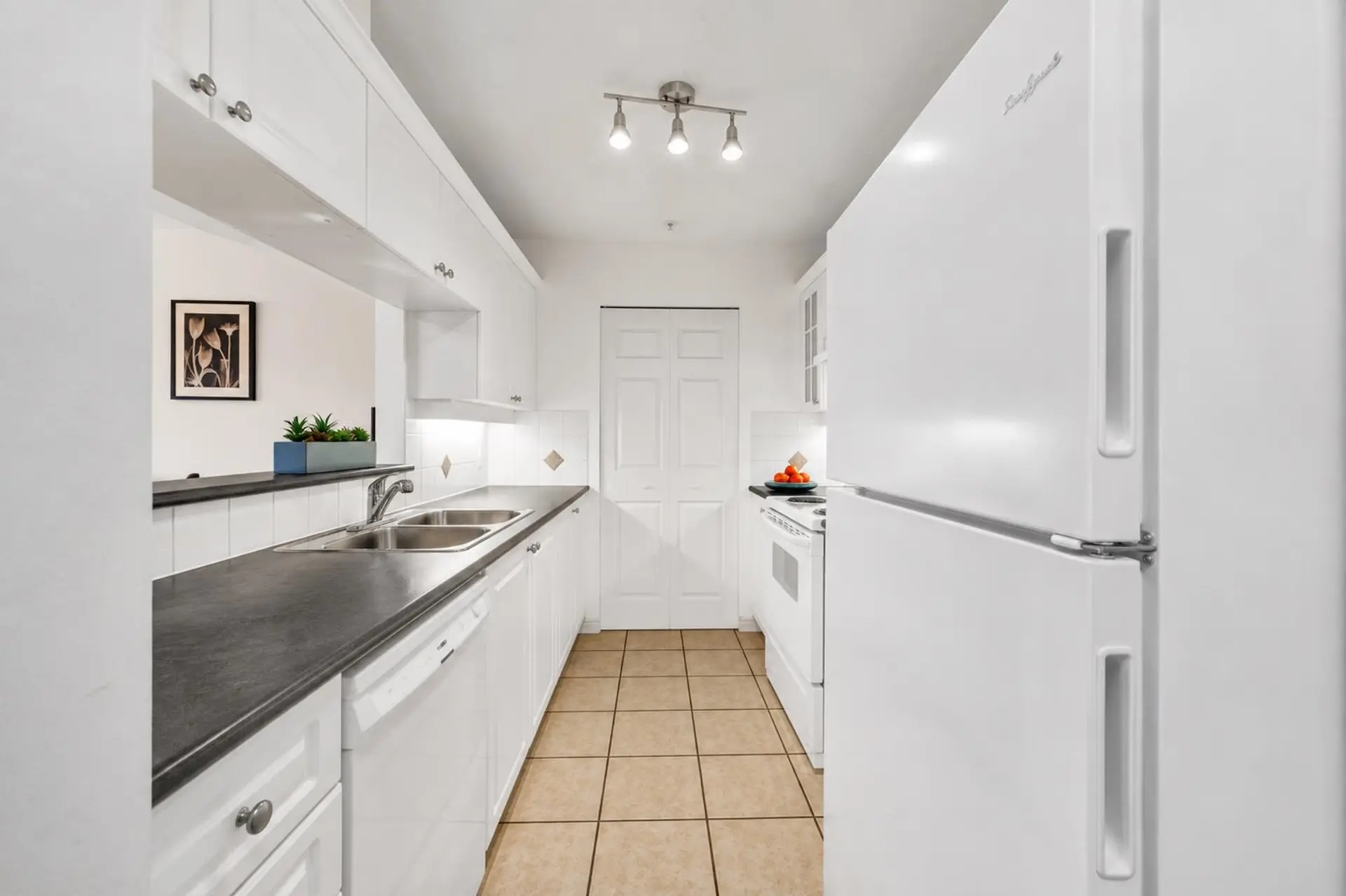 #323 5600 Andrews Road - Image 13