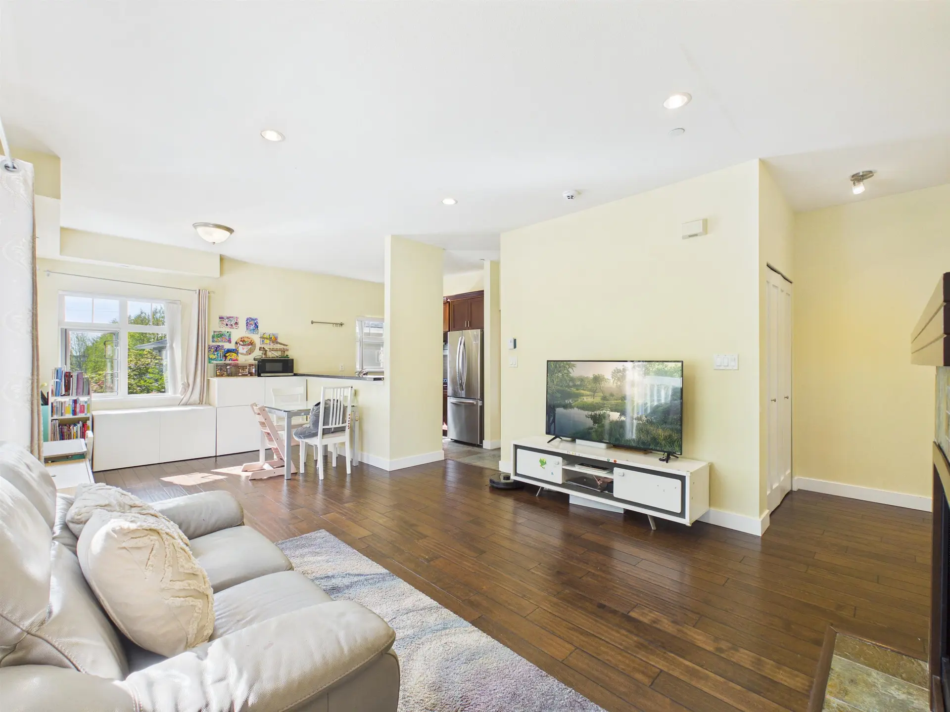 #141 7388 Macpherson Avenue - Image 2