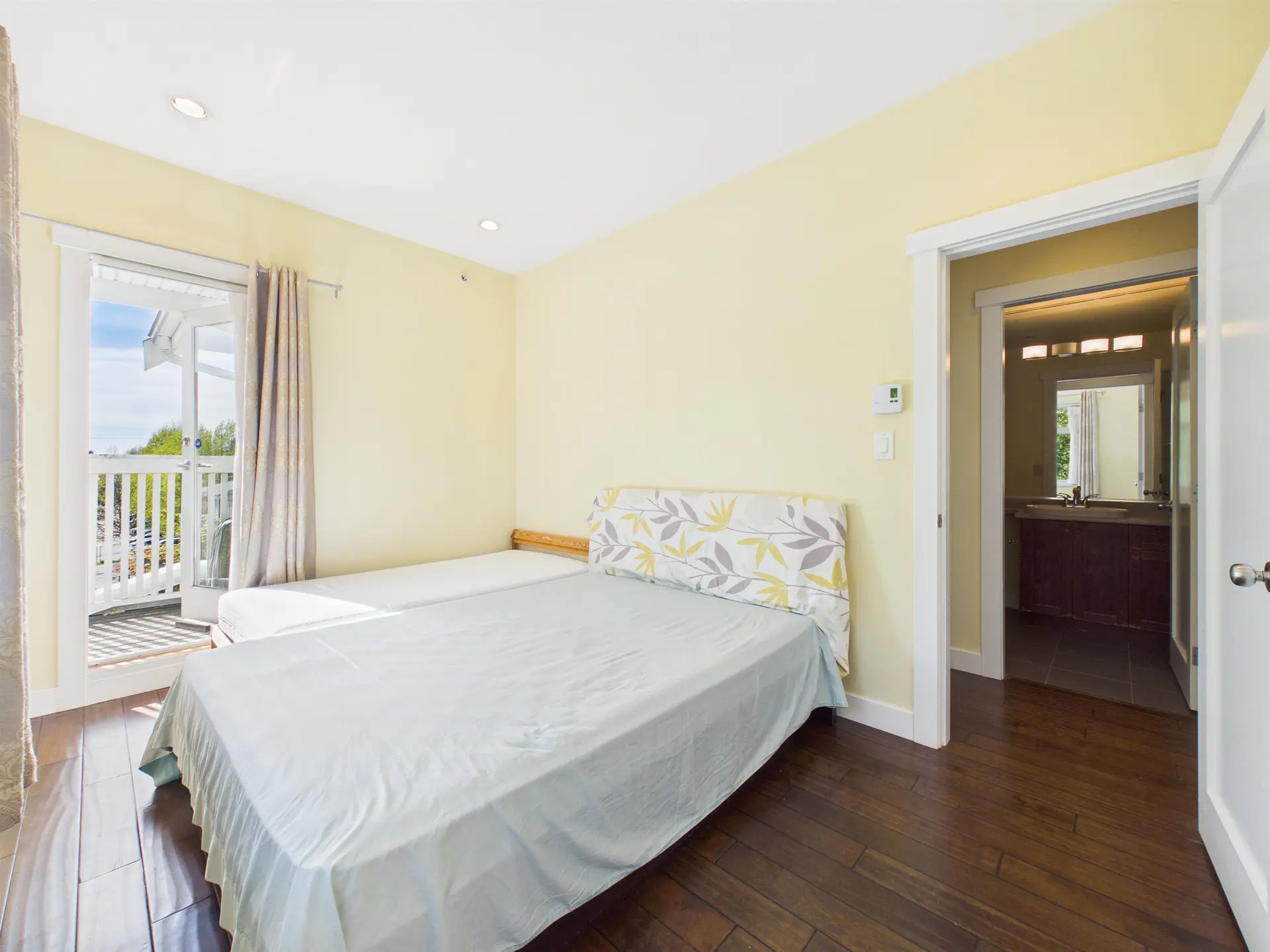 #141 7388 Macpherson Avenue - Image 12