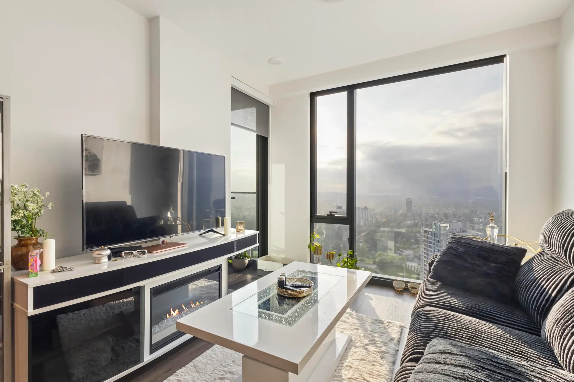 #3905 5987 Wilson Avenue - Image 4