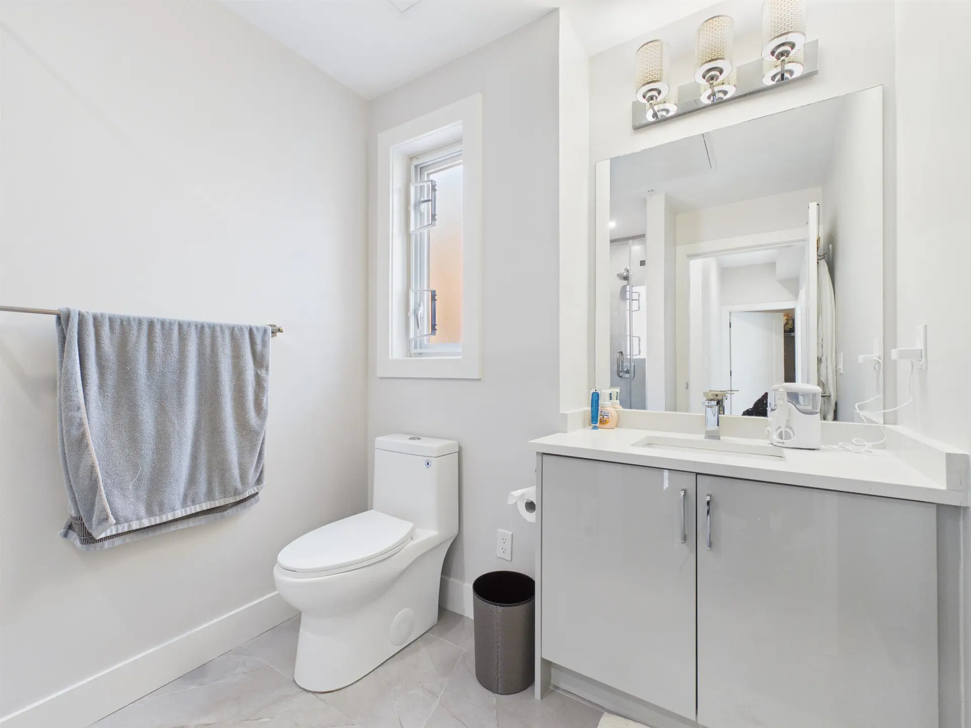 #23 7565 Oak Street - Image 17