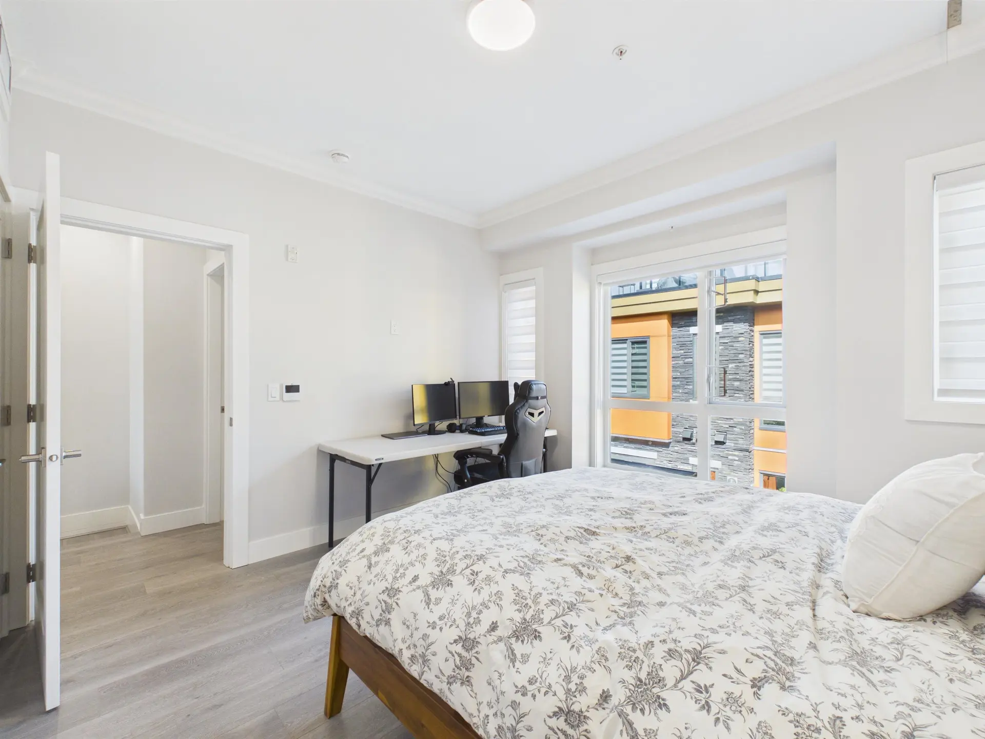 #23 7565 Oak Street - Image 14