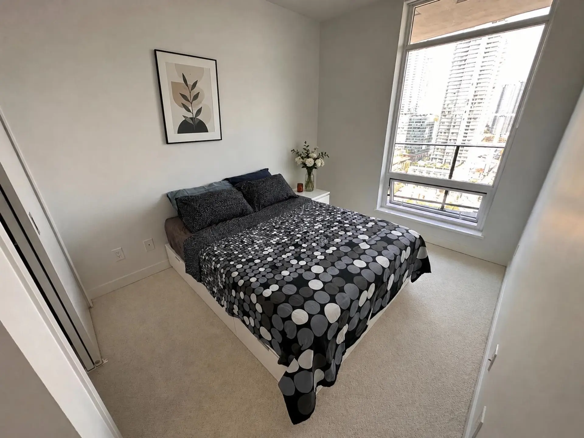 #2407 2181 Madison Avenue - Image 9