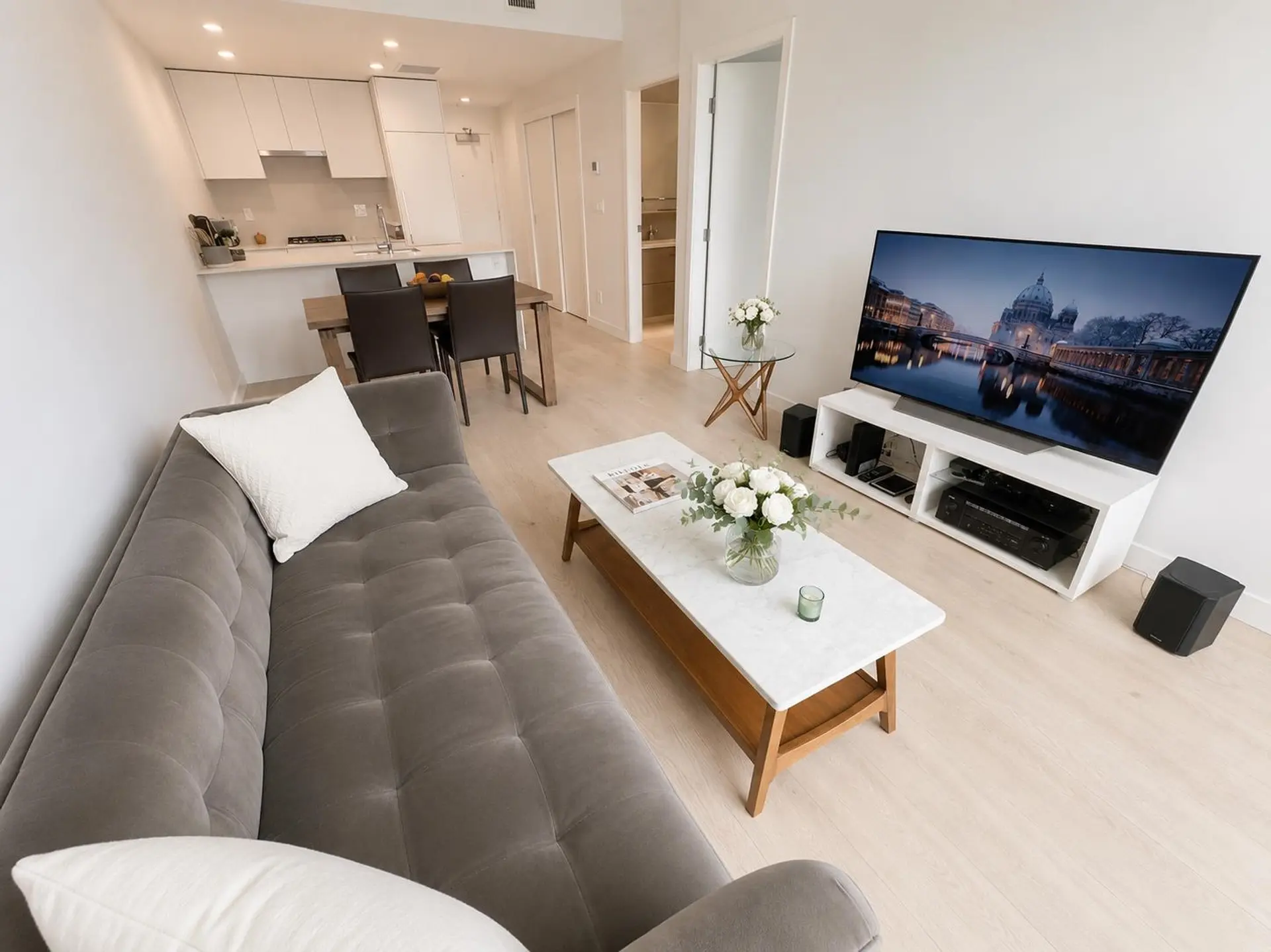 #2407 2181 Madison Avenue - Image 4