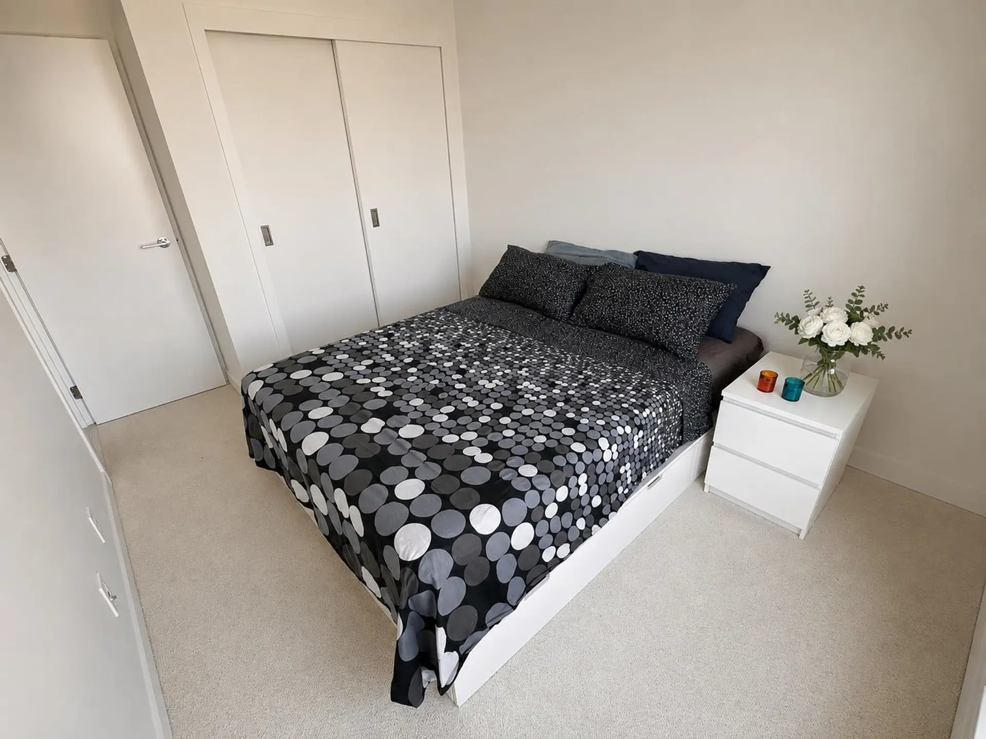#2407 2181 Madison Avenue - Image 8