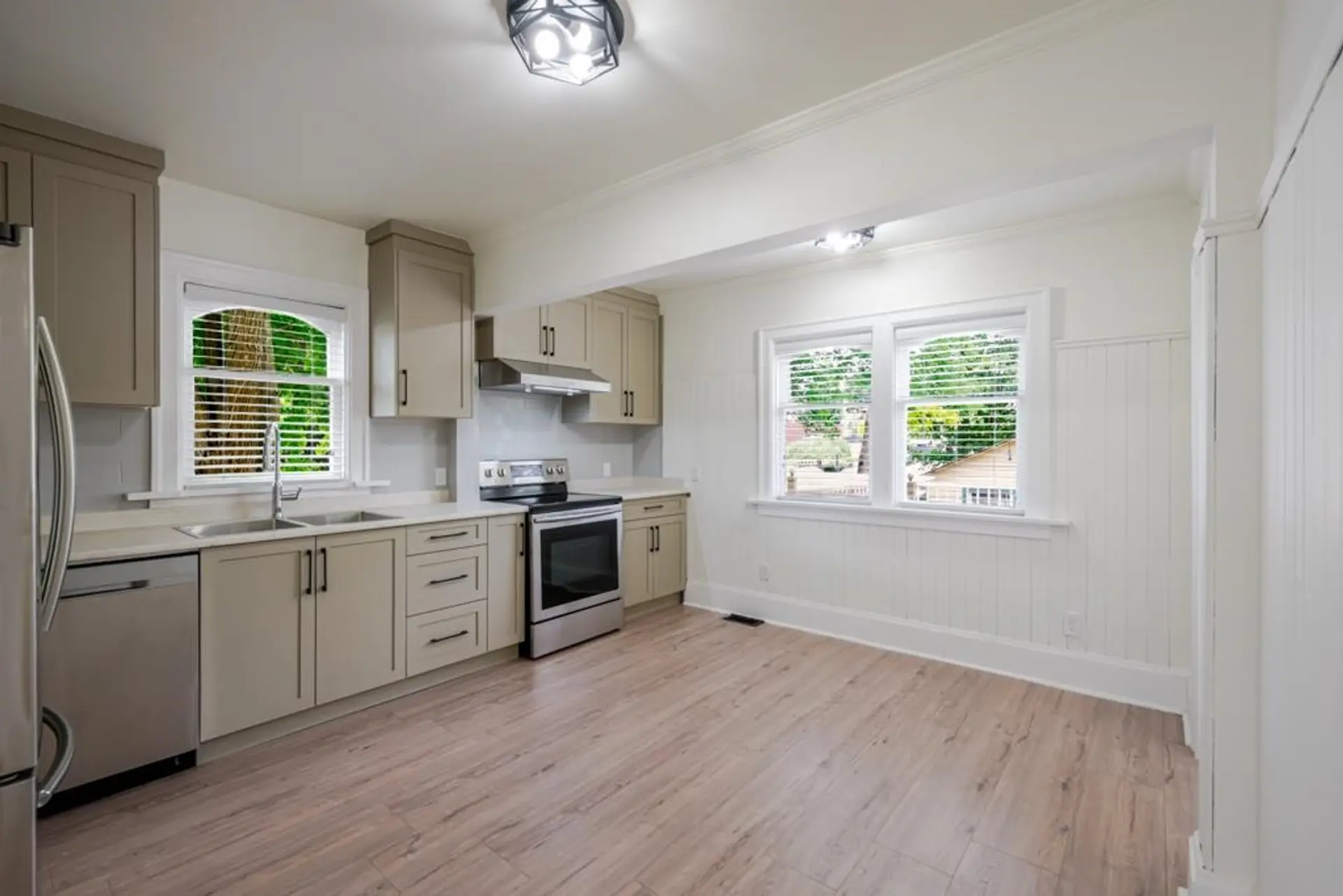 441 Kelly Street - Image 7