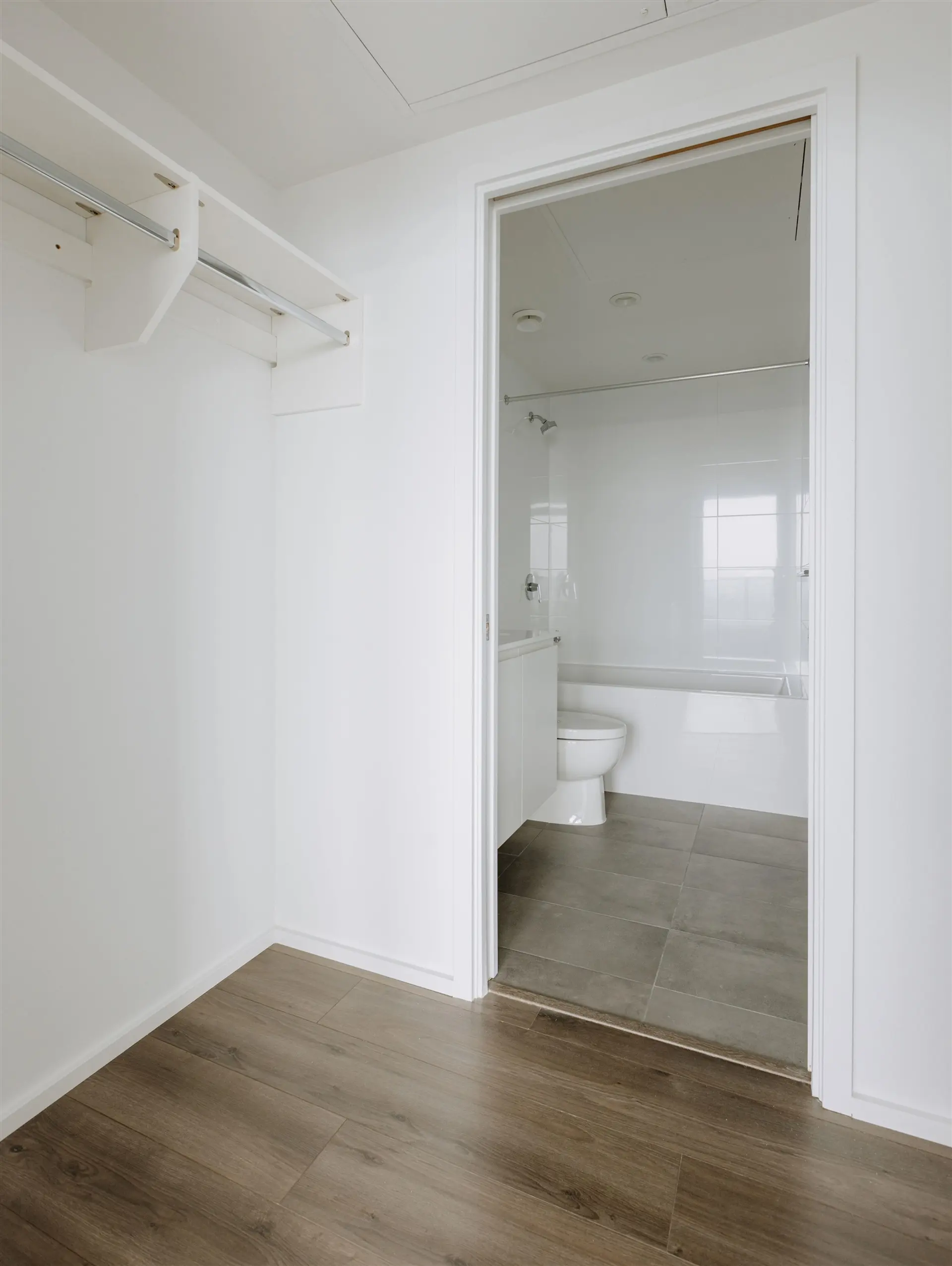 #3203 3888 Evergreen Place - Image 6