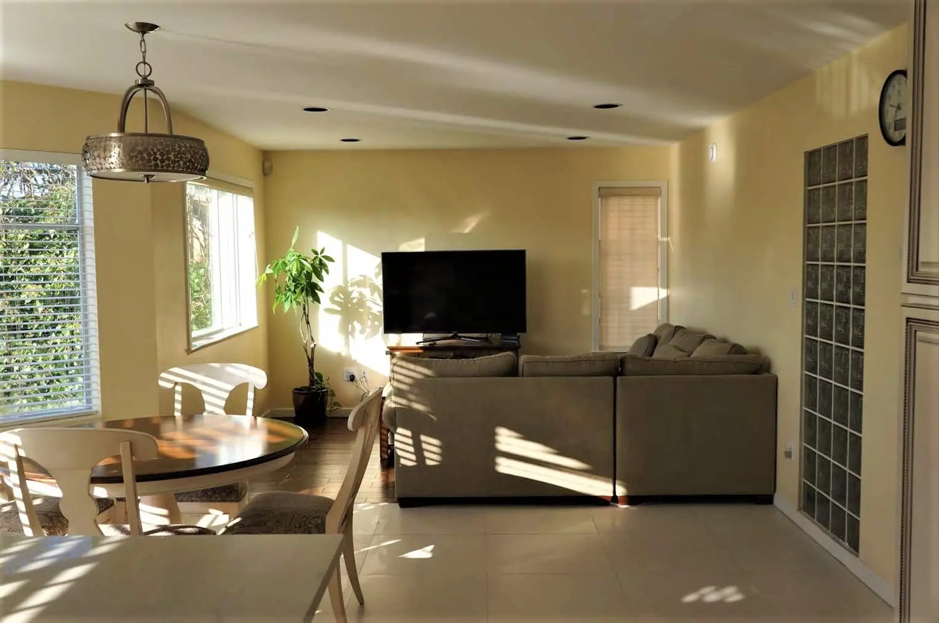 122 W 43rd Avenue - Image 8