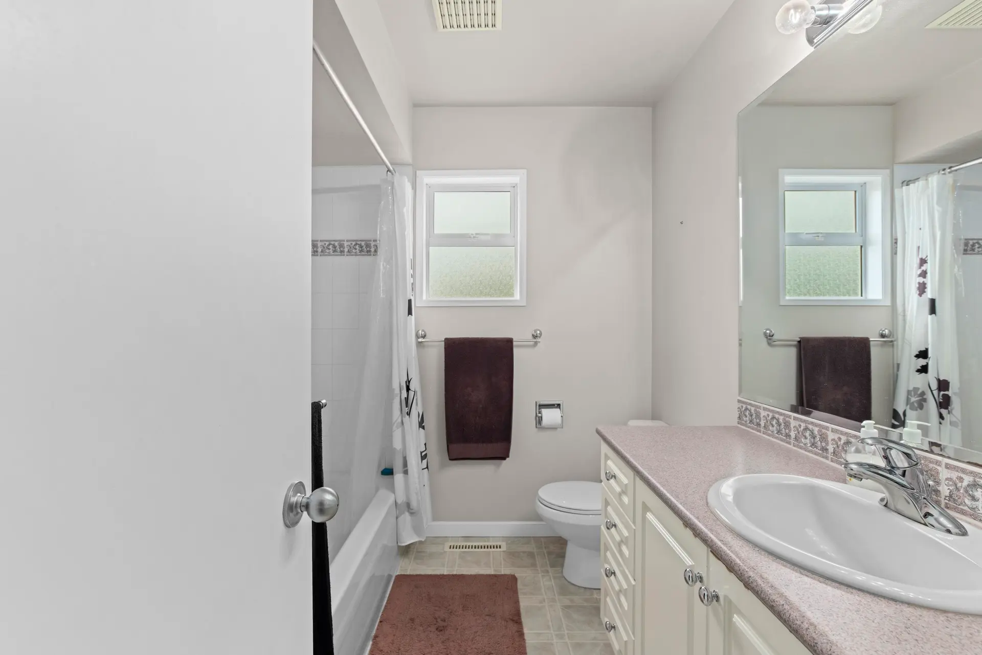 13771 Malabar Avenue - Image 11