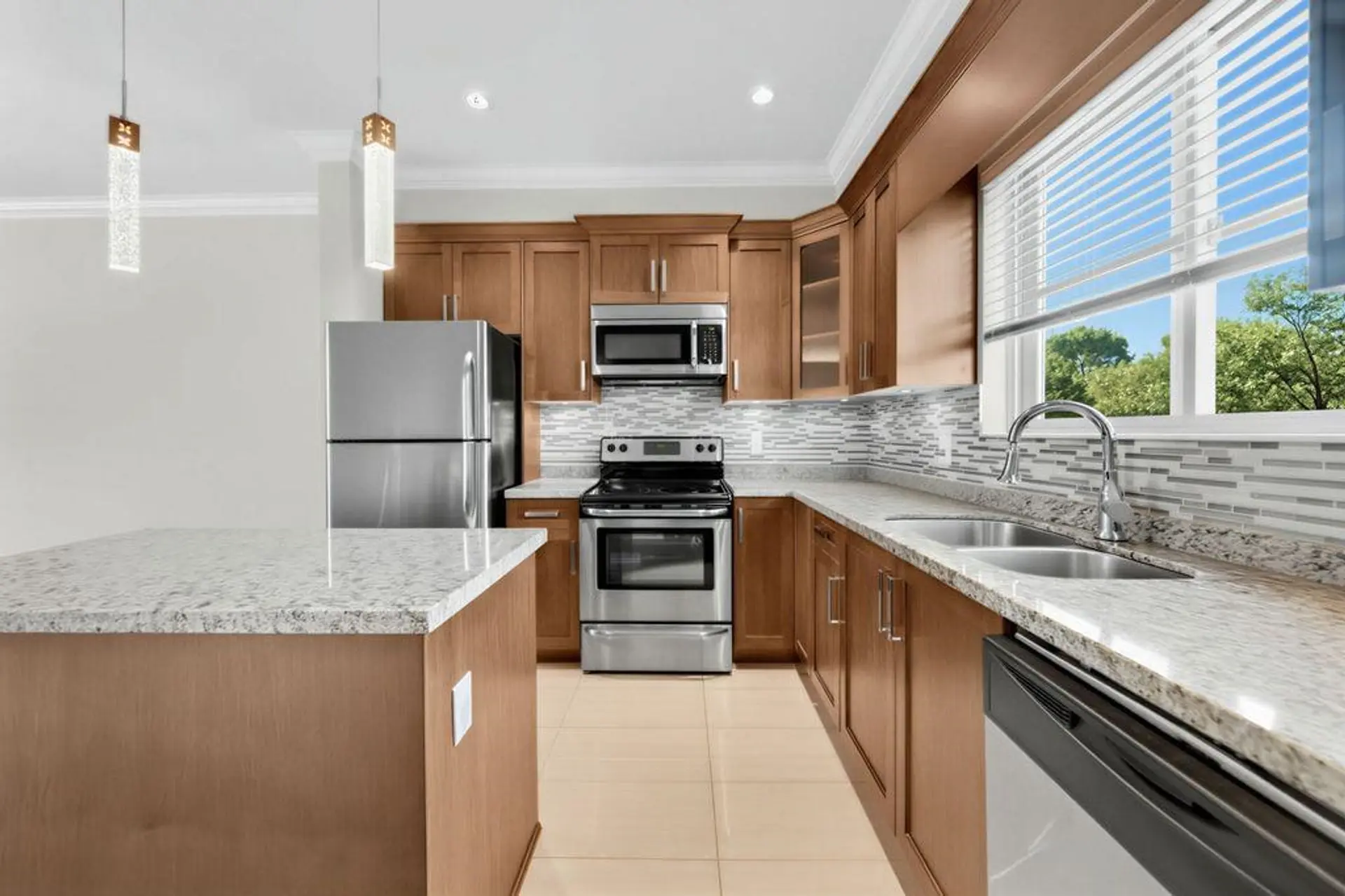 #203A 7159 Stride Avenue - Image 2
