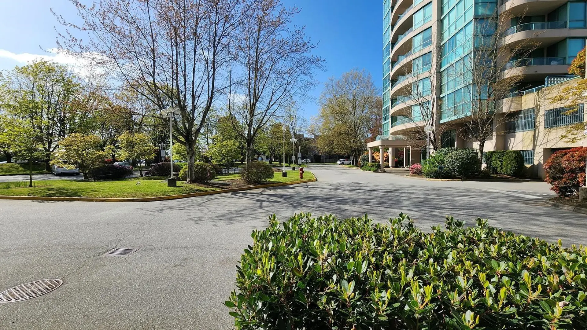 #503 8831 Lansdowne Road - Image 3