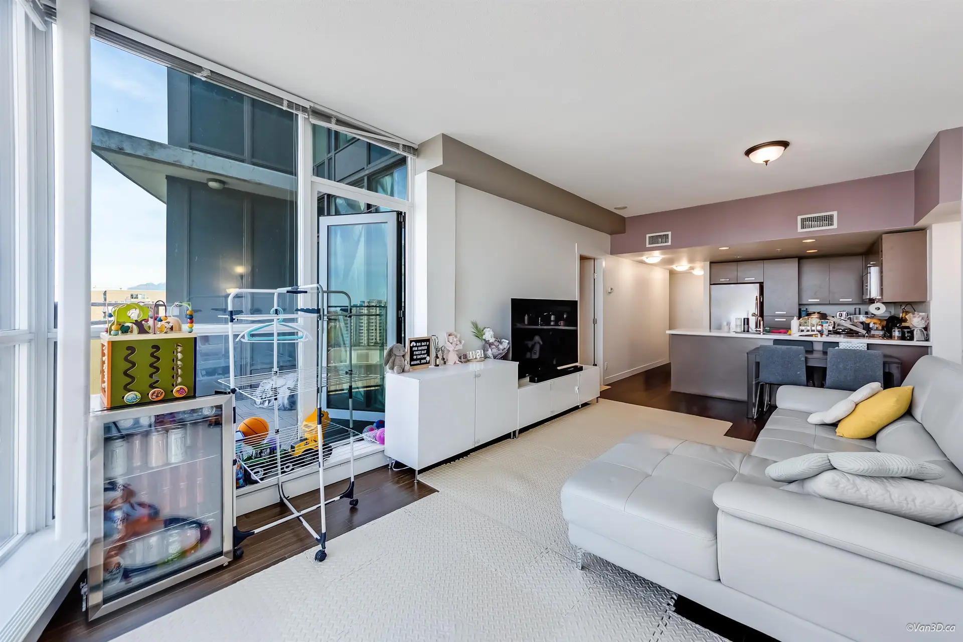 #1810 8033 Saba Road - Image 5