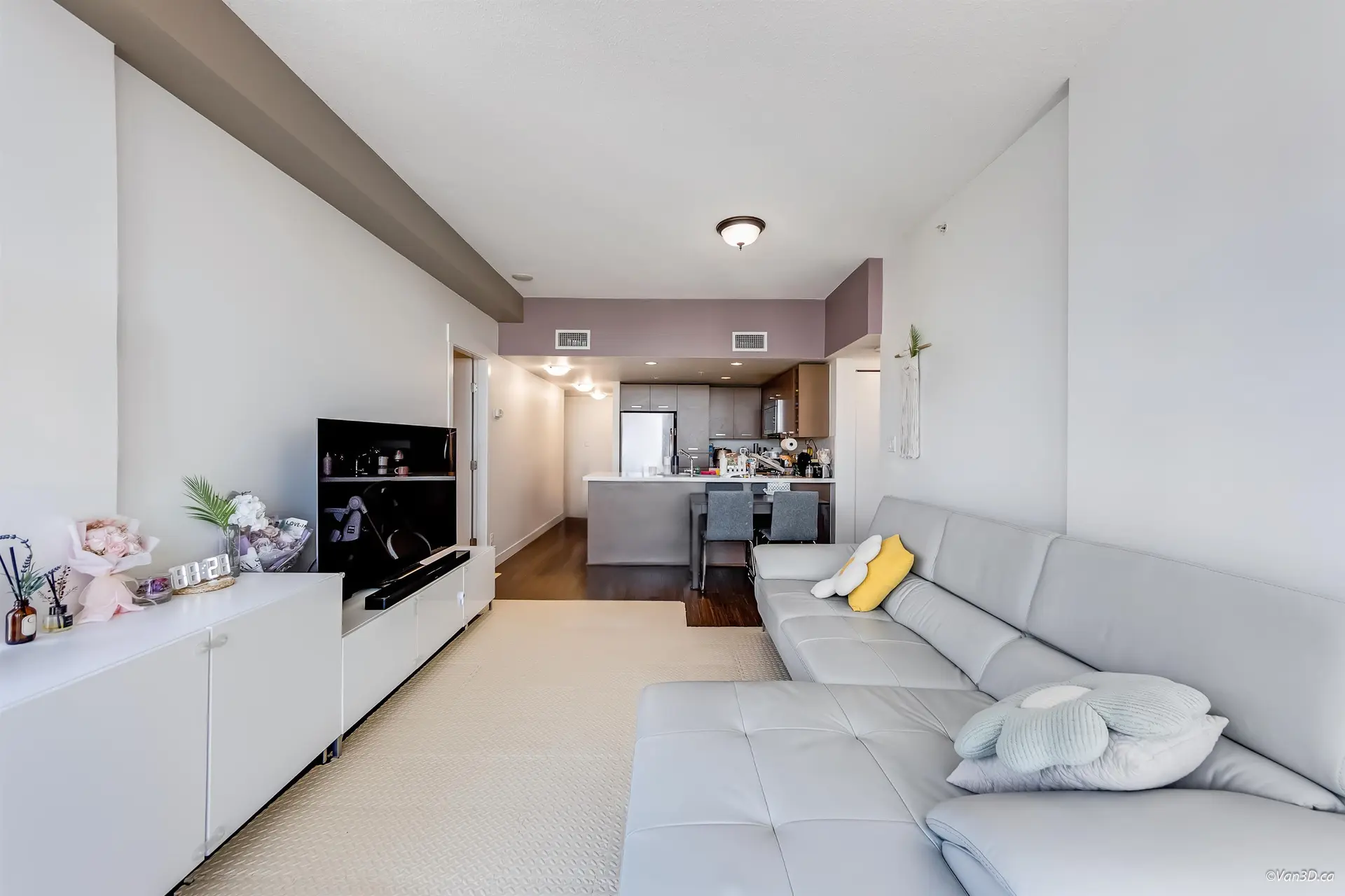 #1810 8033 Saba Road - Image 4