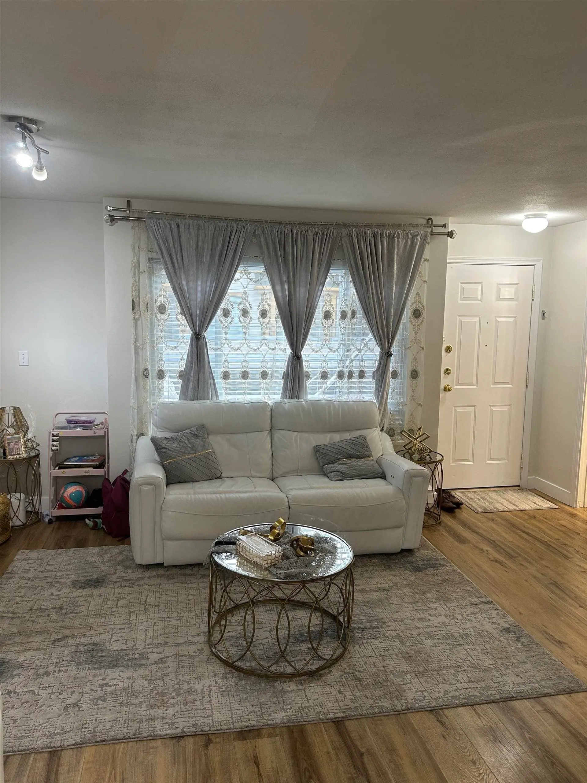 #209 3978 Albert Street - Image 5