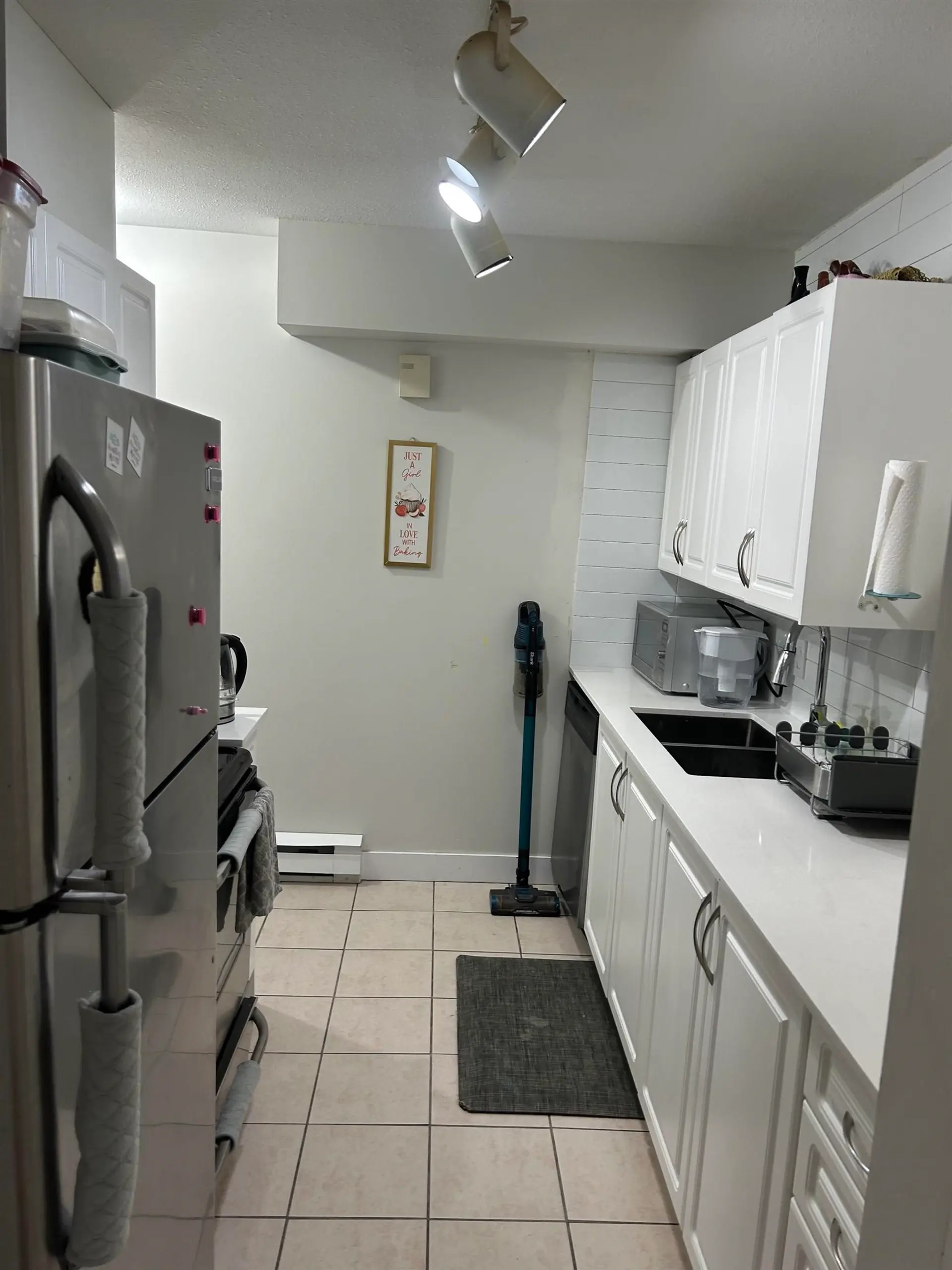 #209 3978 Albert Street - Image 4